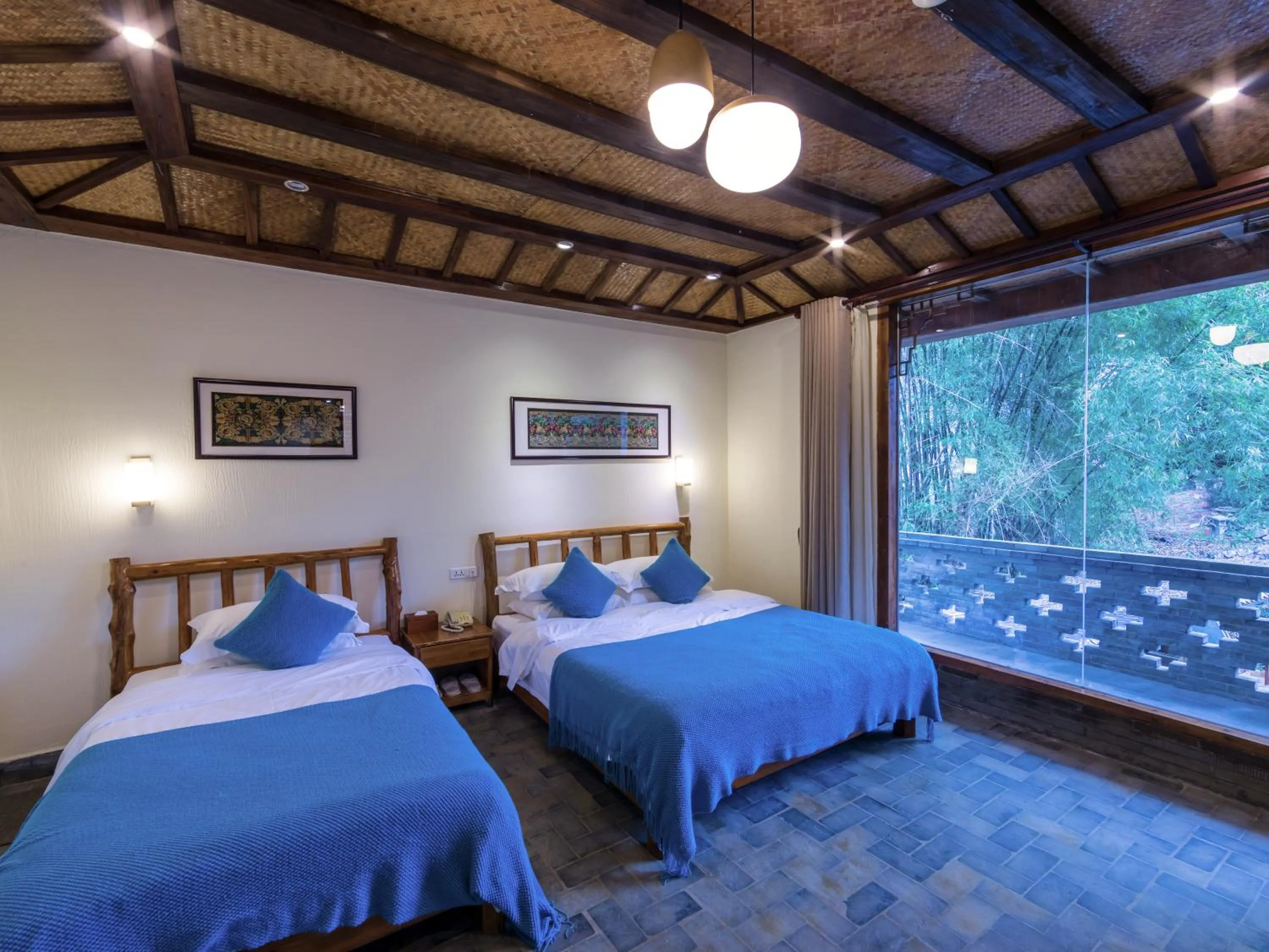 Bedroom, Bed in Yangshuo River Lodge Hotel - Airport or TS Free pick up over 3 nights