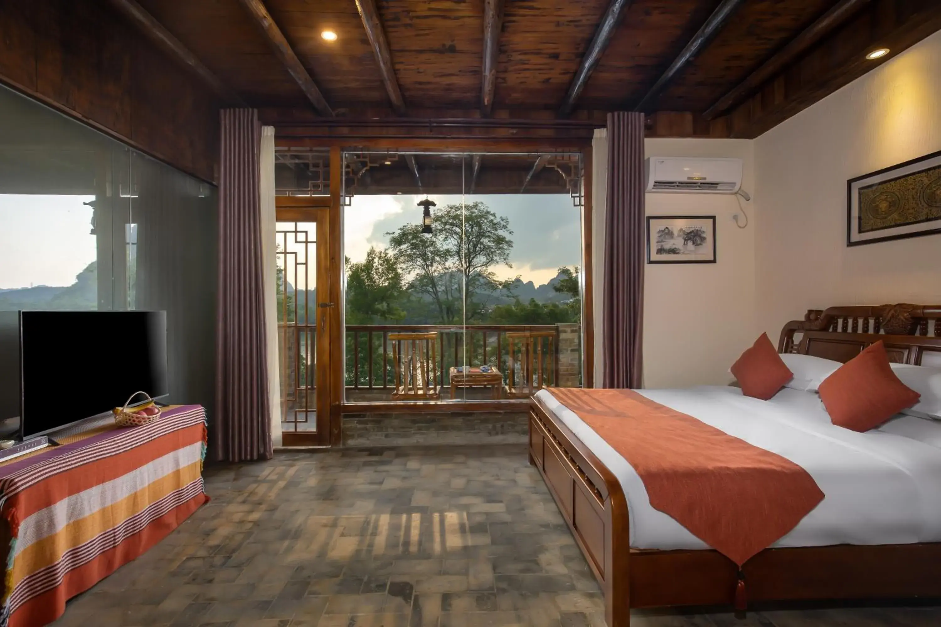 Deluxe River view family room in Yangshuo River Lodge Hotel - Airport or TS Free pick up over 3 nights Deluxe River view family room in Yangshuo River Lodge Hotel - Airport or TS Free pick up over 3 nights