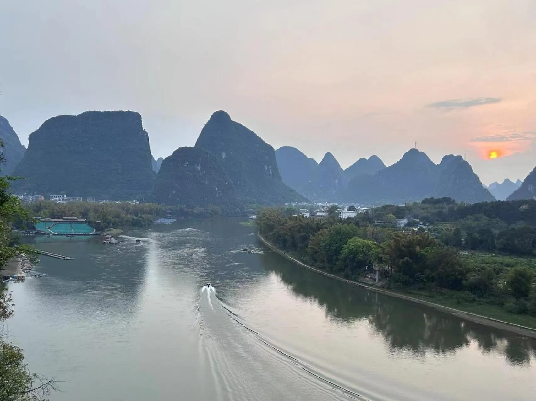 Nearby landmark in Yangshuo River Lodge Hotel - Airport or TS Free pick up over 3 nights