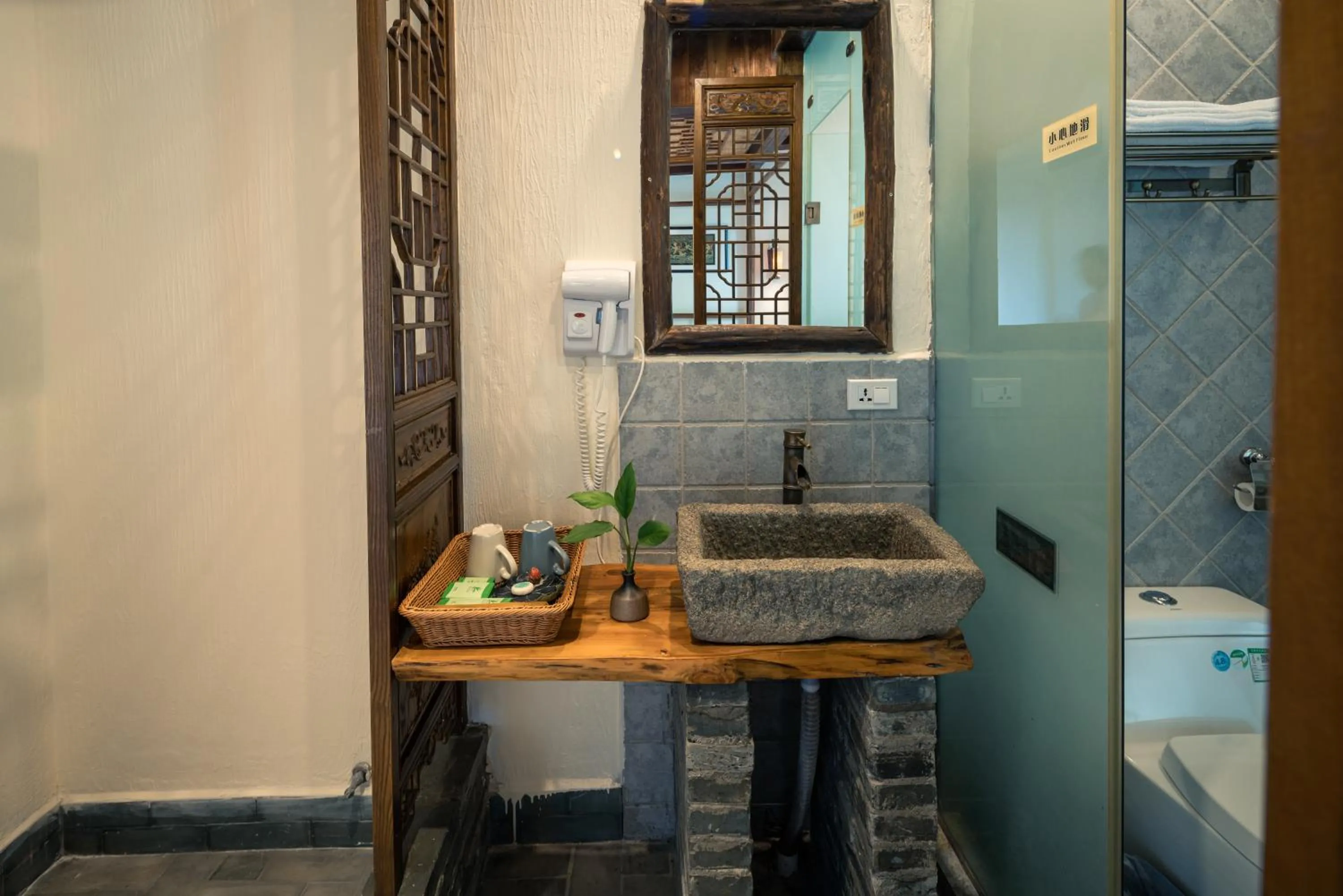 Toilet in Yangshuo River Lodge Hotel - Airport or TS Free pick up over 3 nights