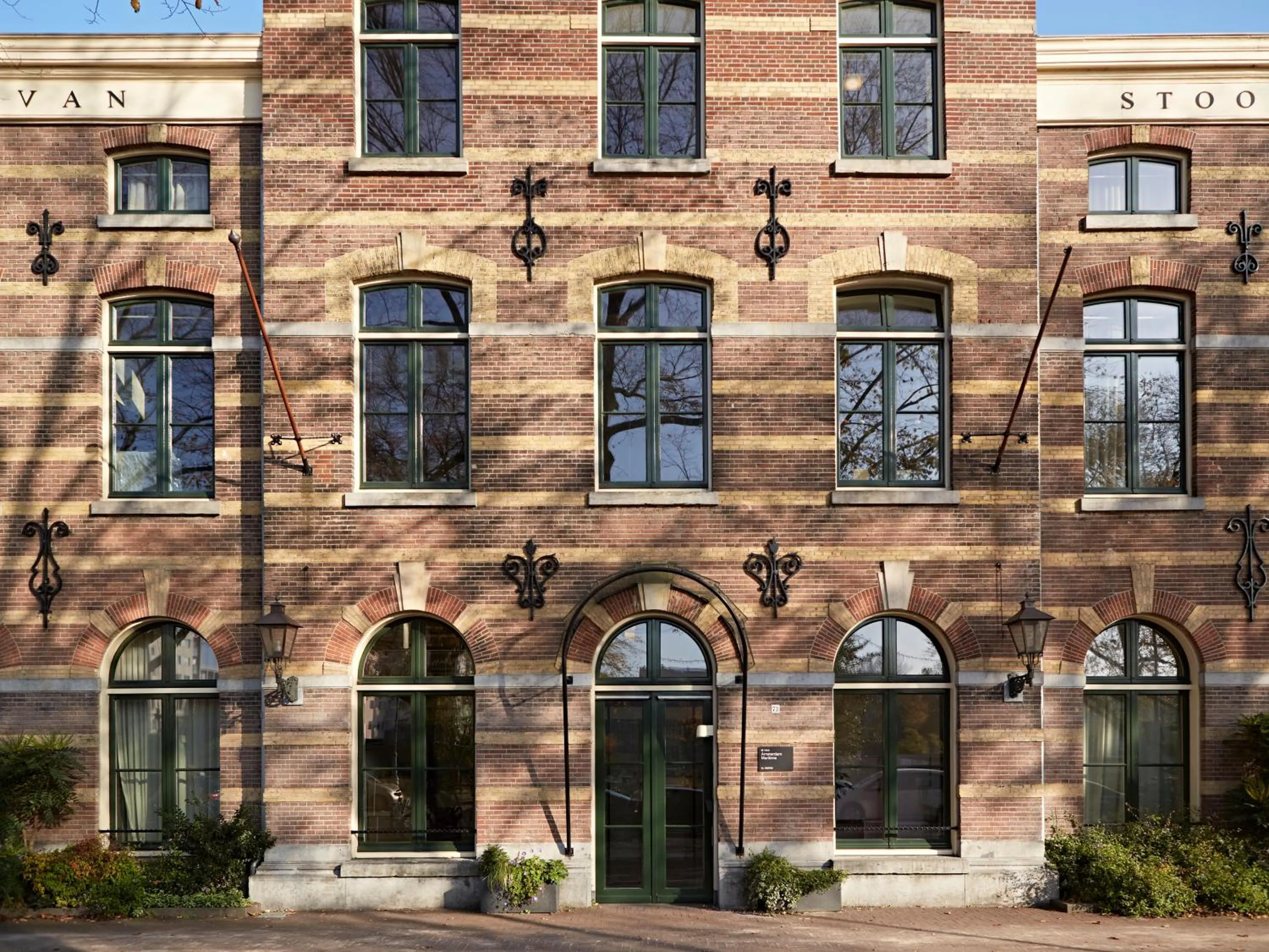 Property building in YAYS Amsterdam Maritime by Numa