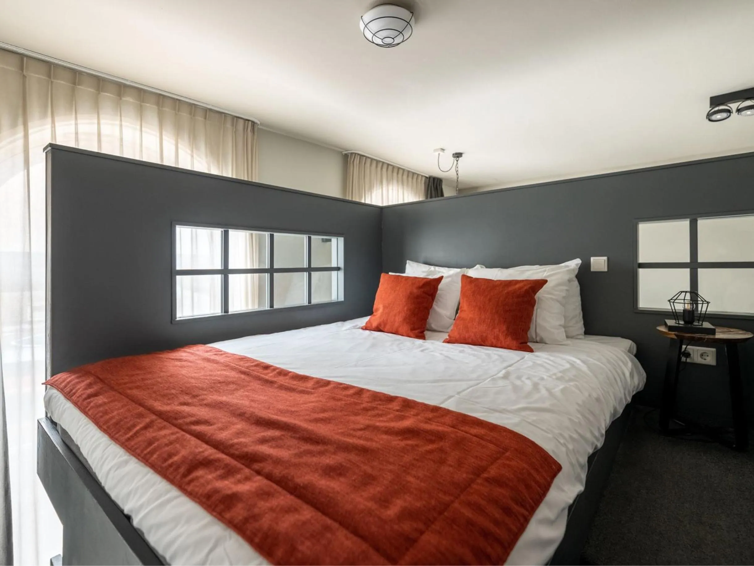 Bed in YAYS Amsterdam Maritime by Numa