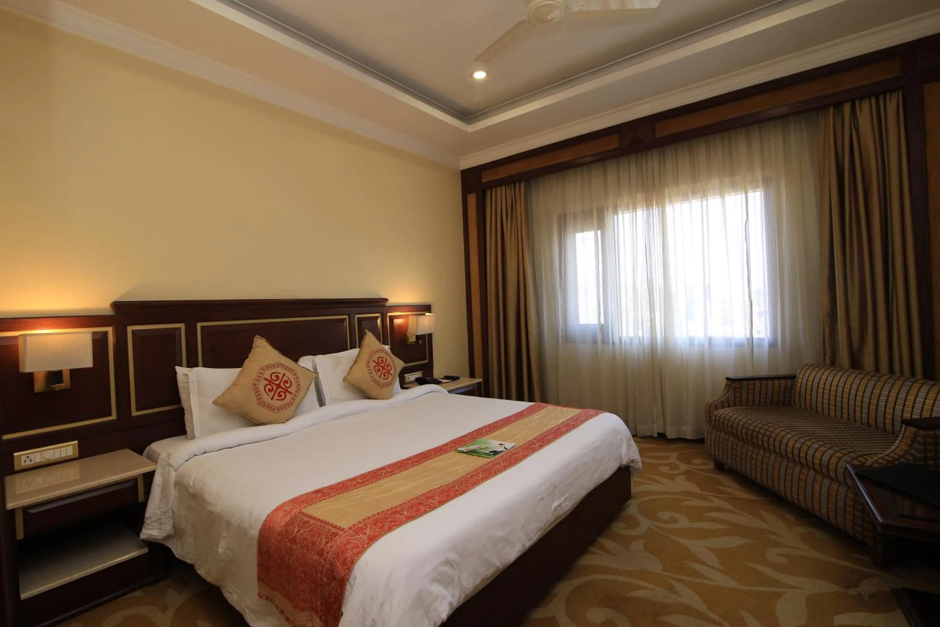 Bedroom, Bed in Hotel Dynasty