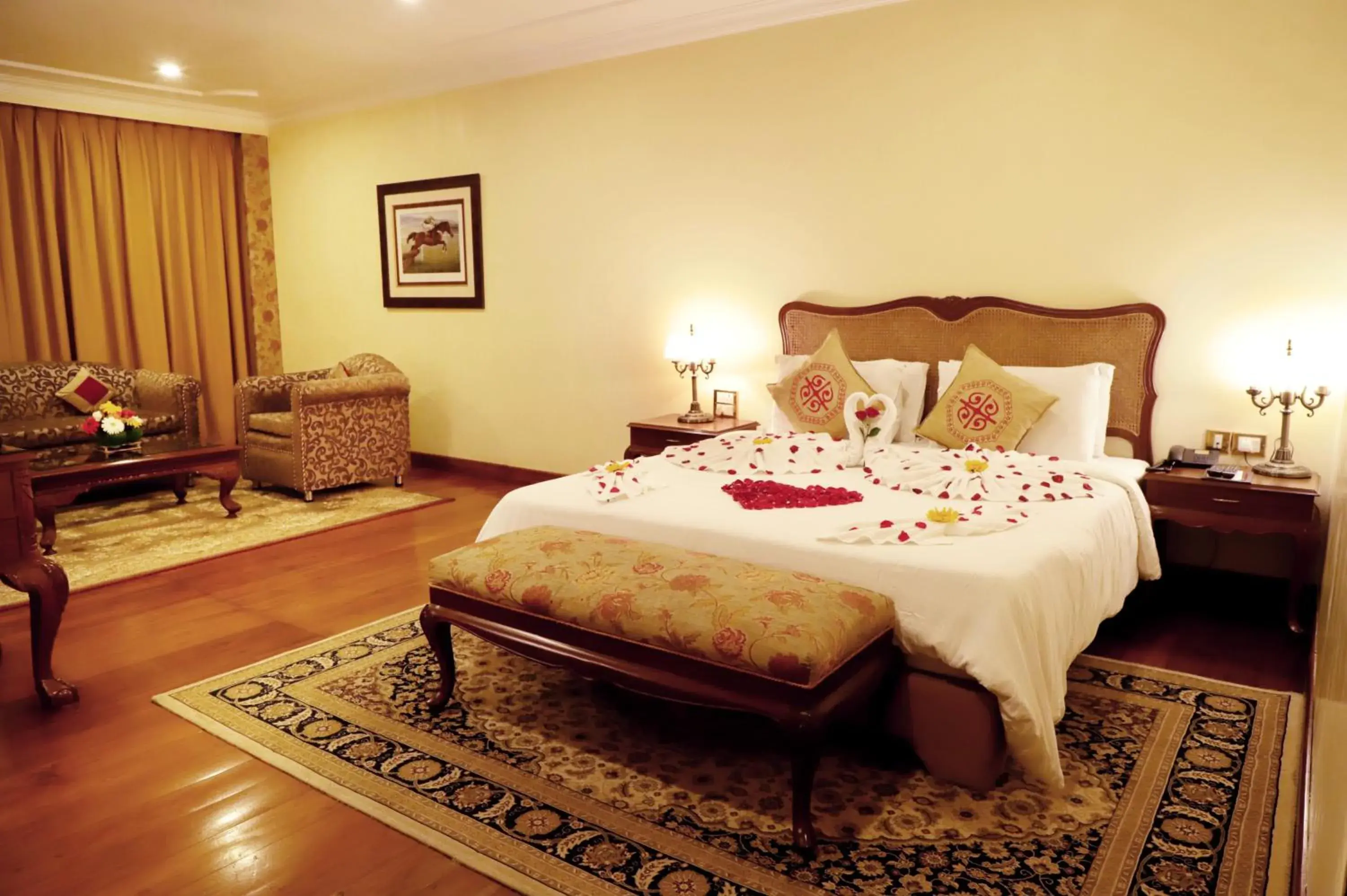 Photo of the whole room, Bed in Hotel Dynasty Photo of the whole room, Bed in Hotel Dynasty