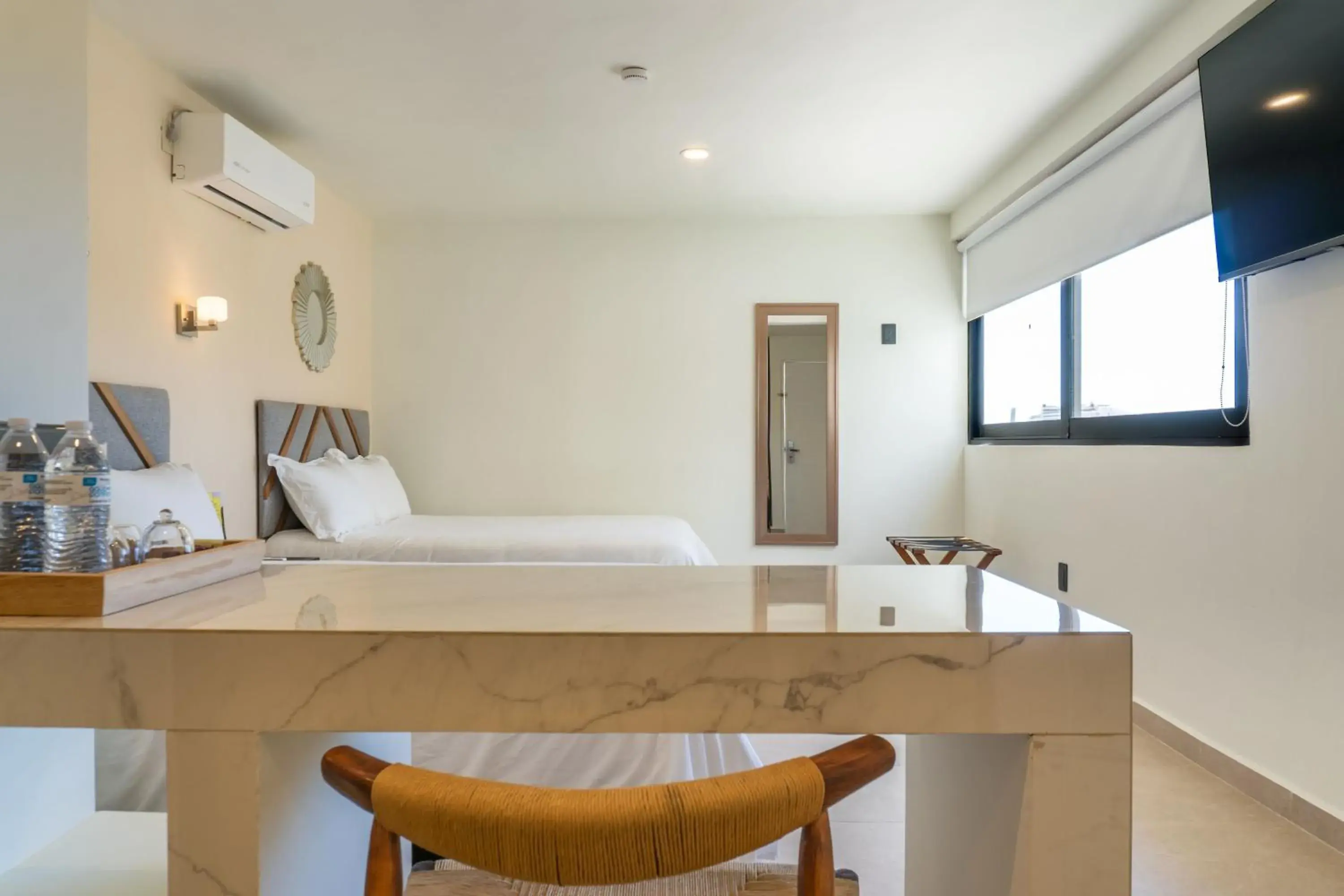 Bedroom, Bed in Colmena Hotel Los Cabos Marina Bedroom, Bed in Colmena Hotel Los Cabos Marina