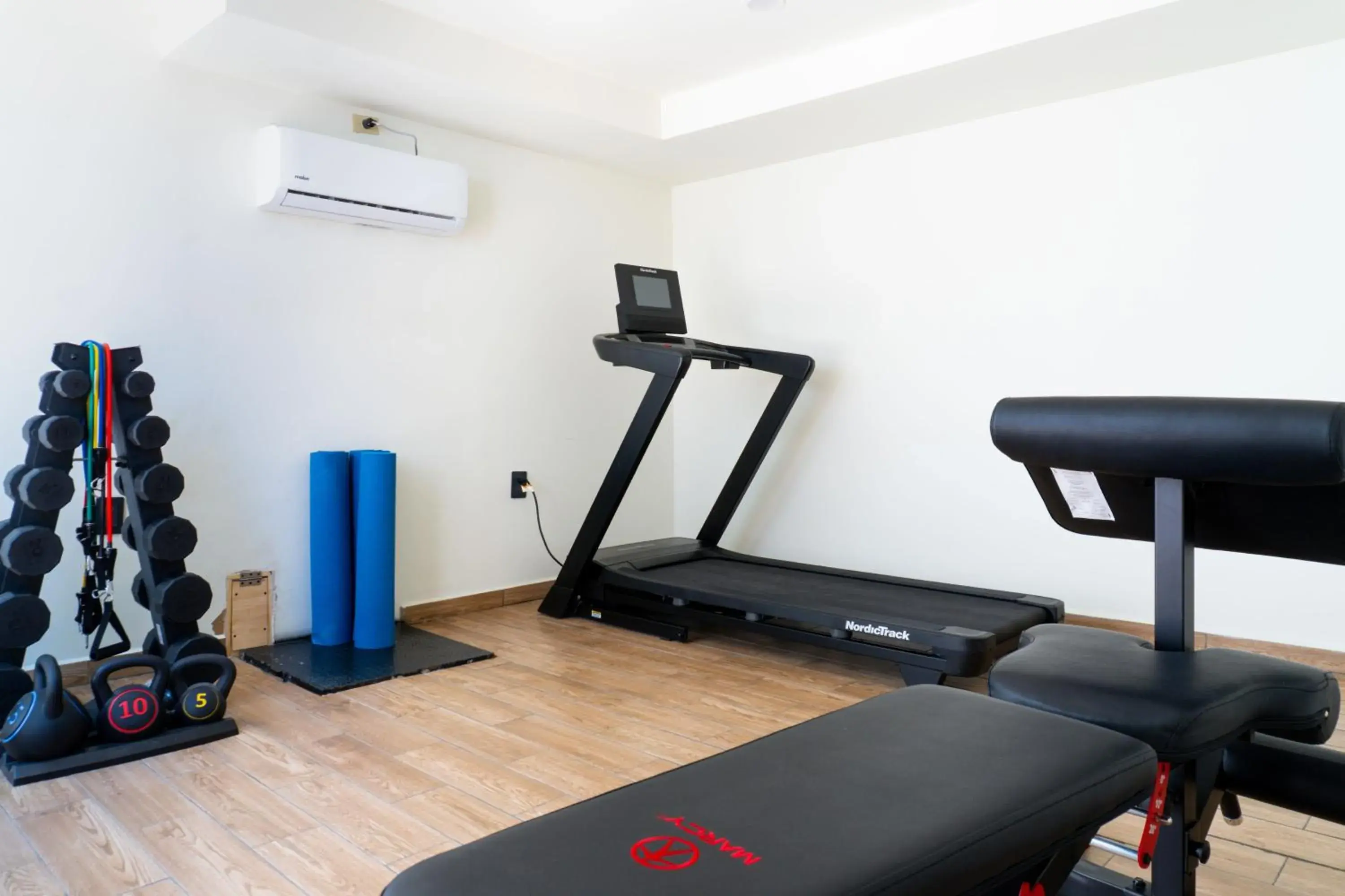 Fitness centre/facilities in Colmena Hotel Los Cabos Marina Fitness centre/facilities in Colmena Hotel Los Cabos Marina