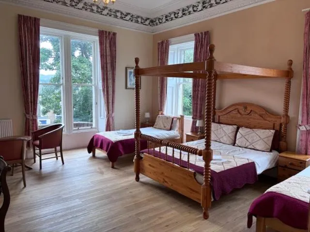 Bedroom, Bed in Cumberland Hotel