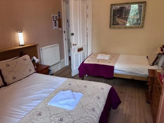 Bed in Cumberland Hotel