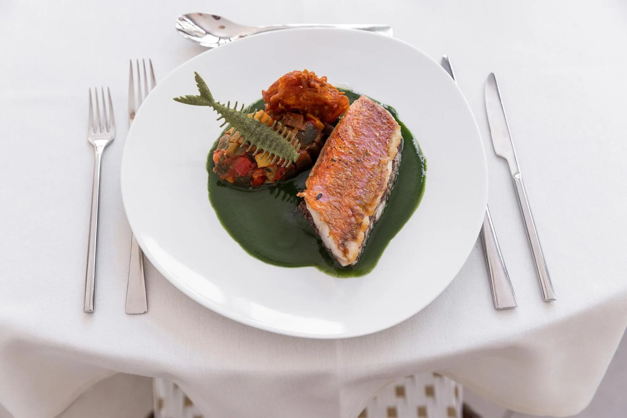 Restaurant/places to eat in Villa Sainte Anne