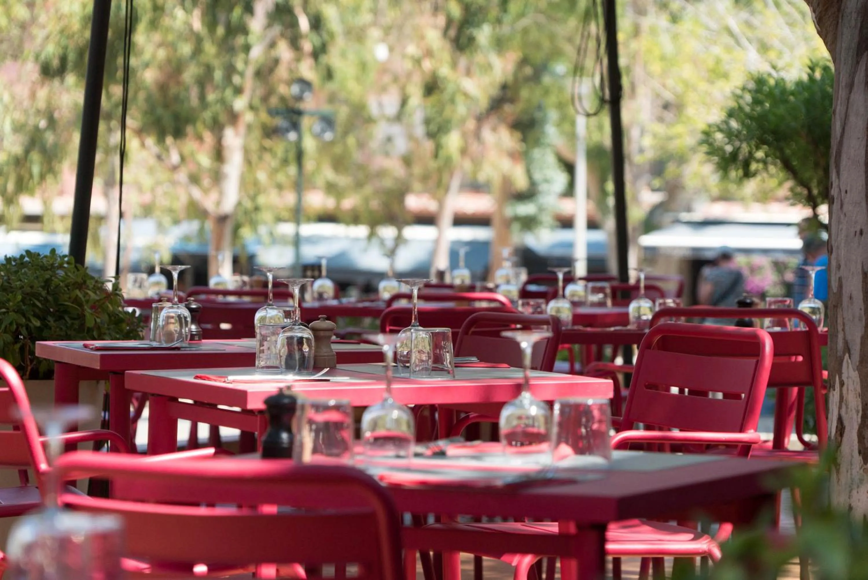 Restaurant/places to eat in Villa Sainte Anne