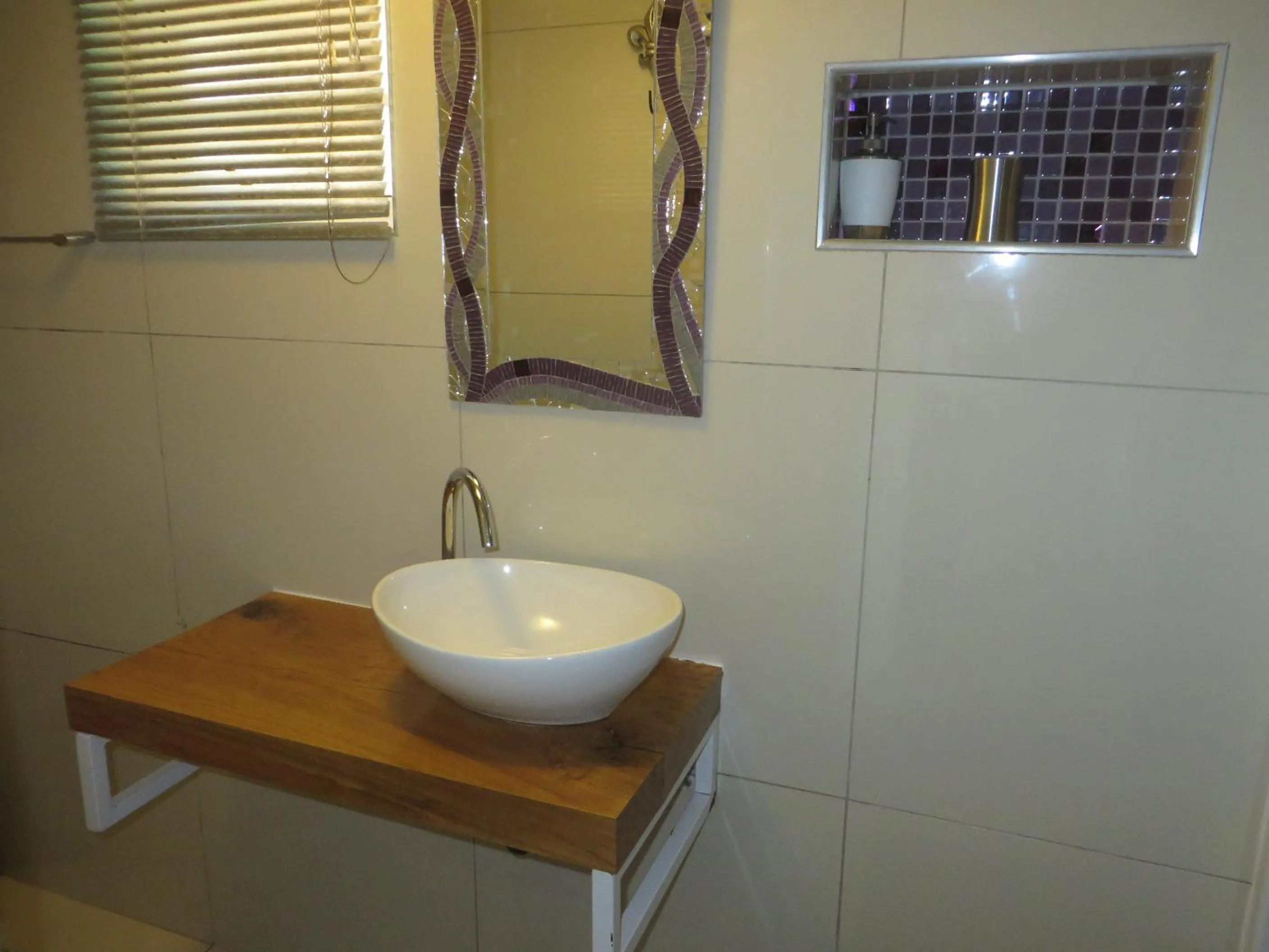 Shower in Rose and Ale Self Catering Units
