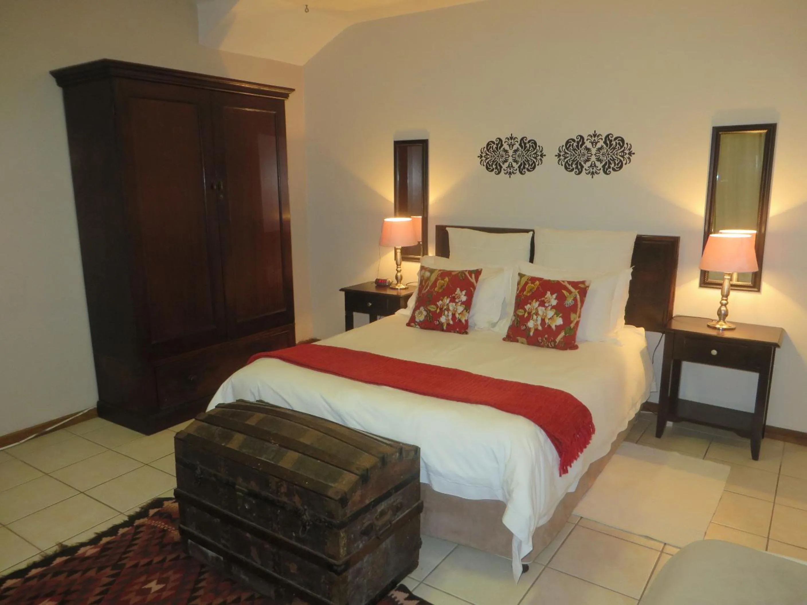 Bed in Rose and Ale Self Catering Units