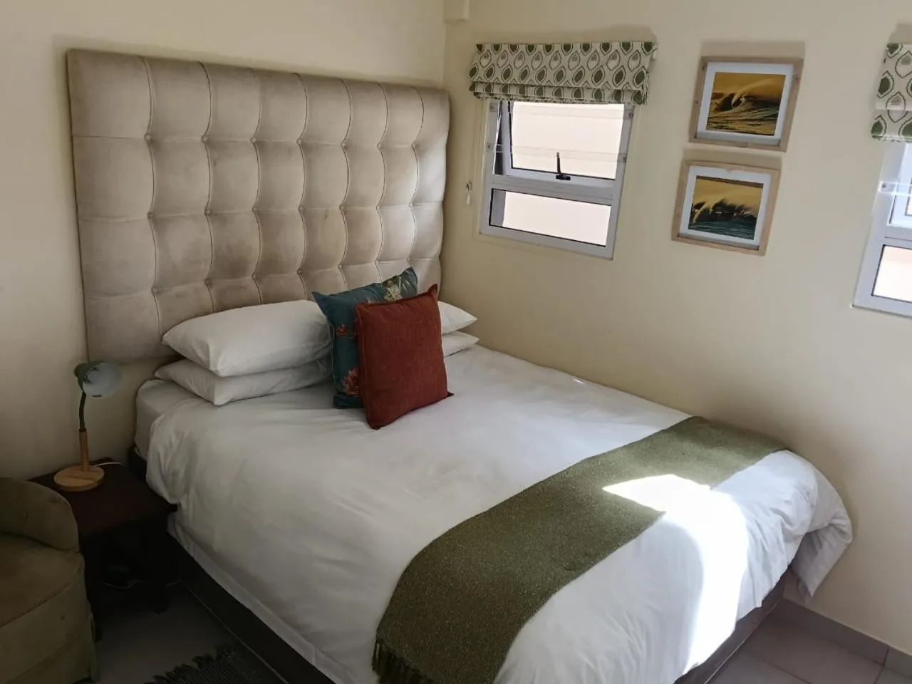 Bed in Rose and Ale Self Catering Units