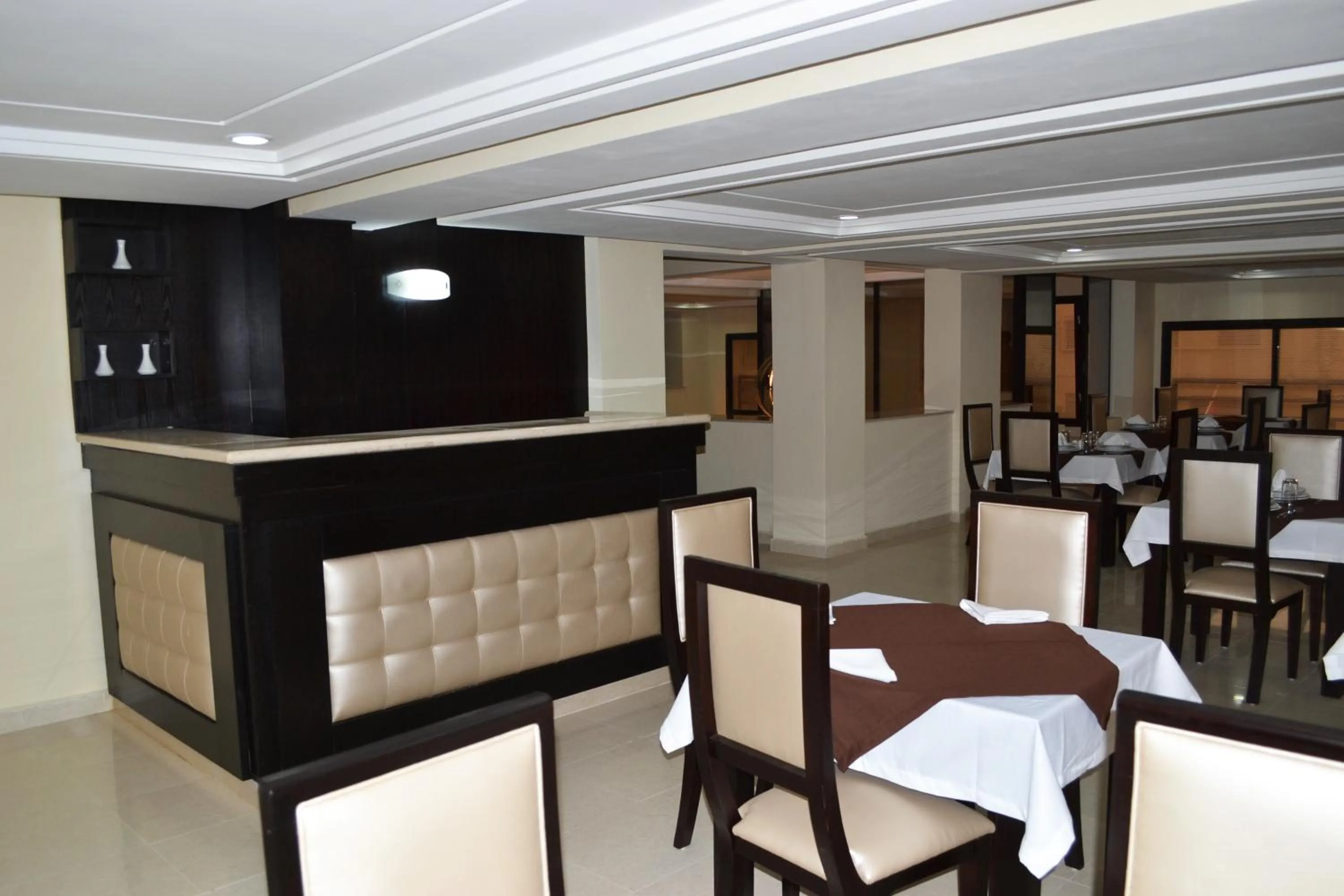 Restaurant/places to eat in Al Akhawayn