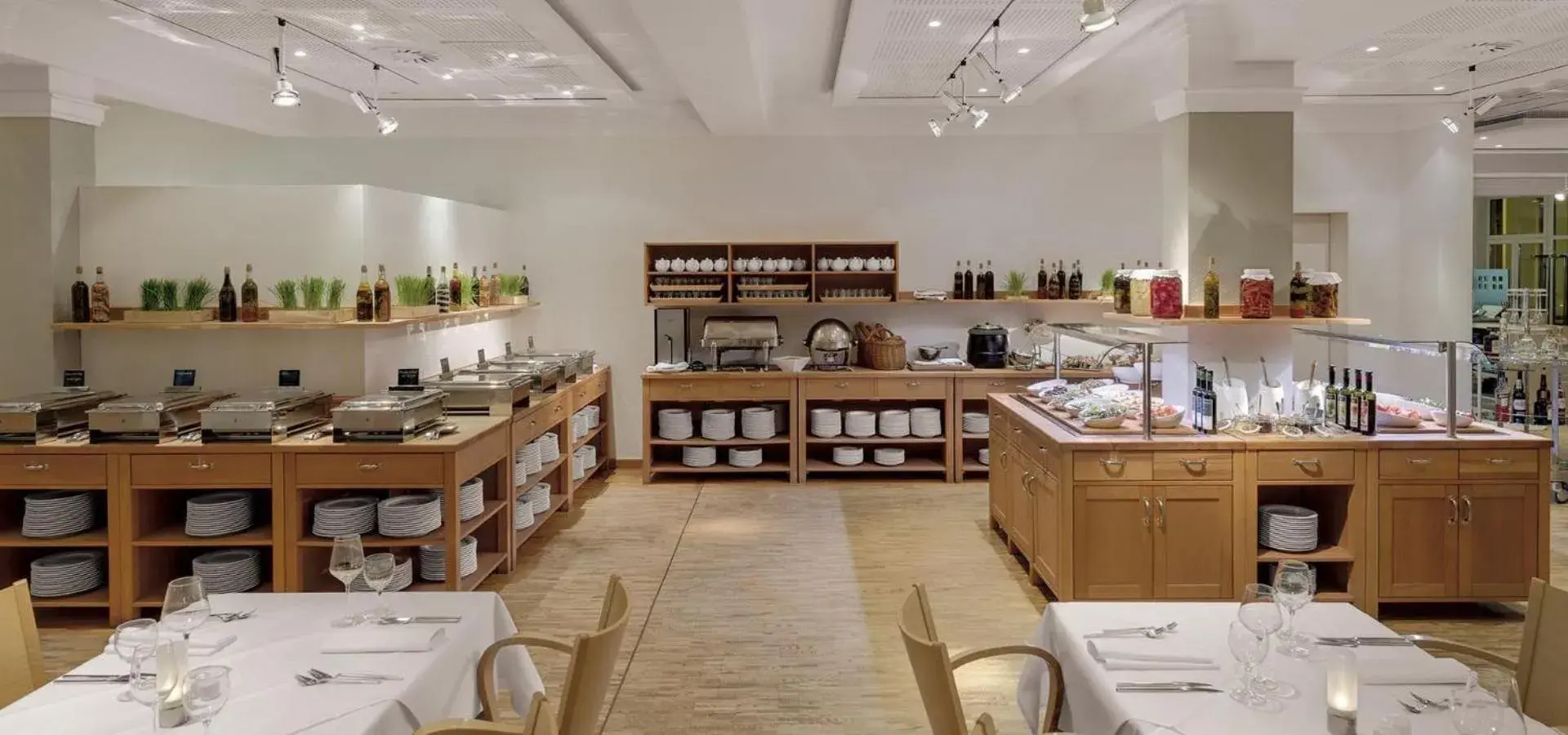 Restaurant/places to eat in Precise Resort Marina Wolfsbruch - Familienapartments Restaurant/places to eat in Precise Resort Marina Wolfsbruch - Familienapartments