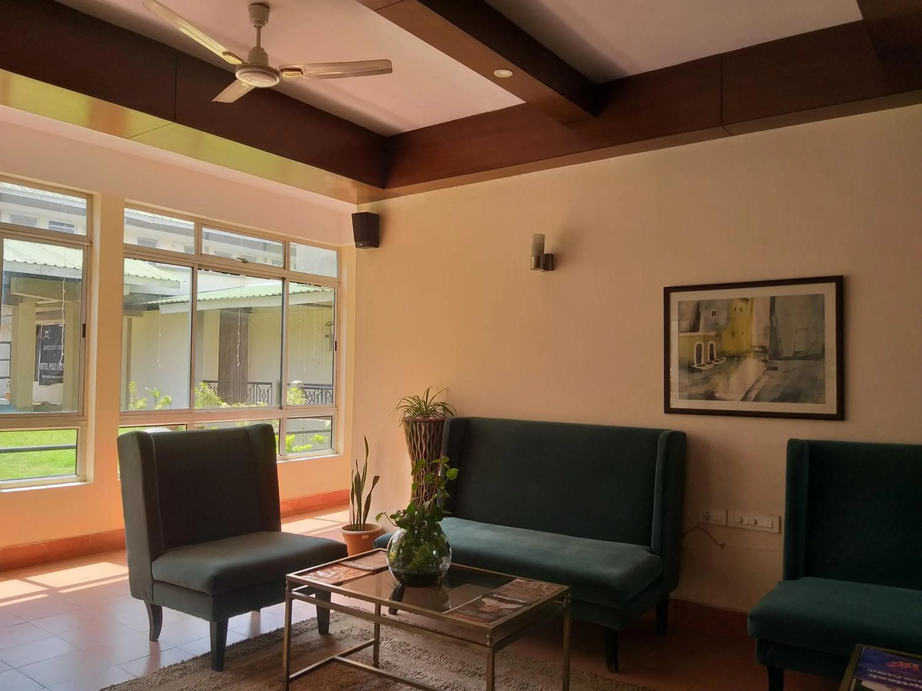 Lobby or reception in Polo Tura Hotel