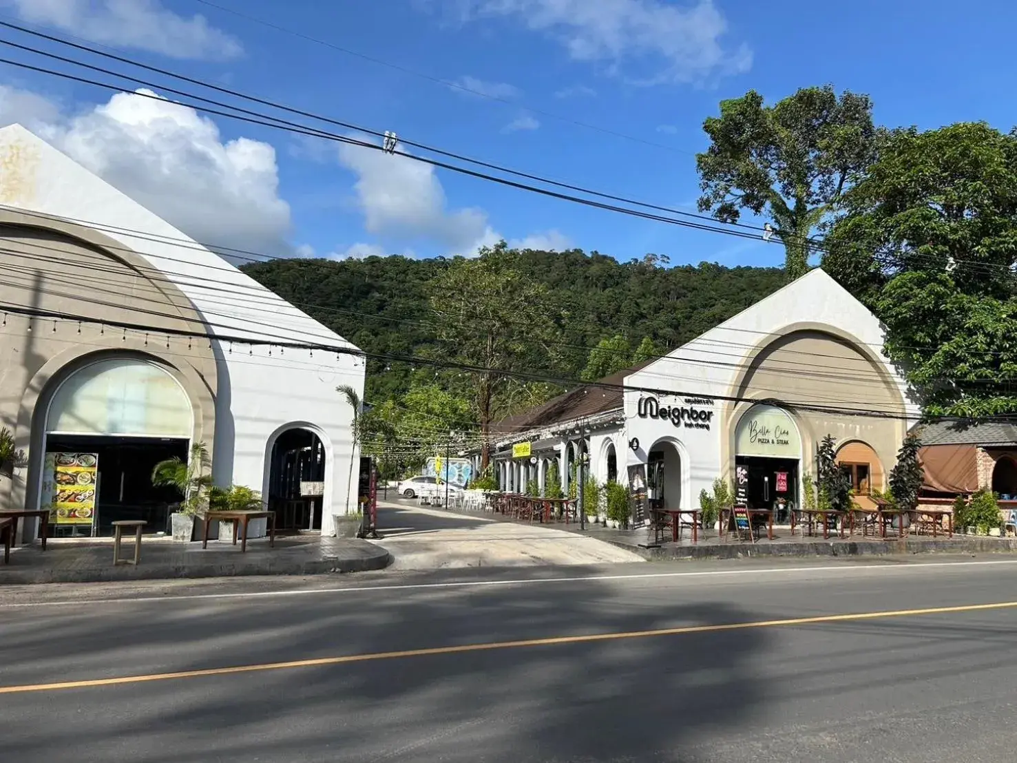 Facade/entrance in V.J.Island View Koh Chang Facade/entrance in V.J.Island View Koh Chang