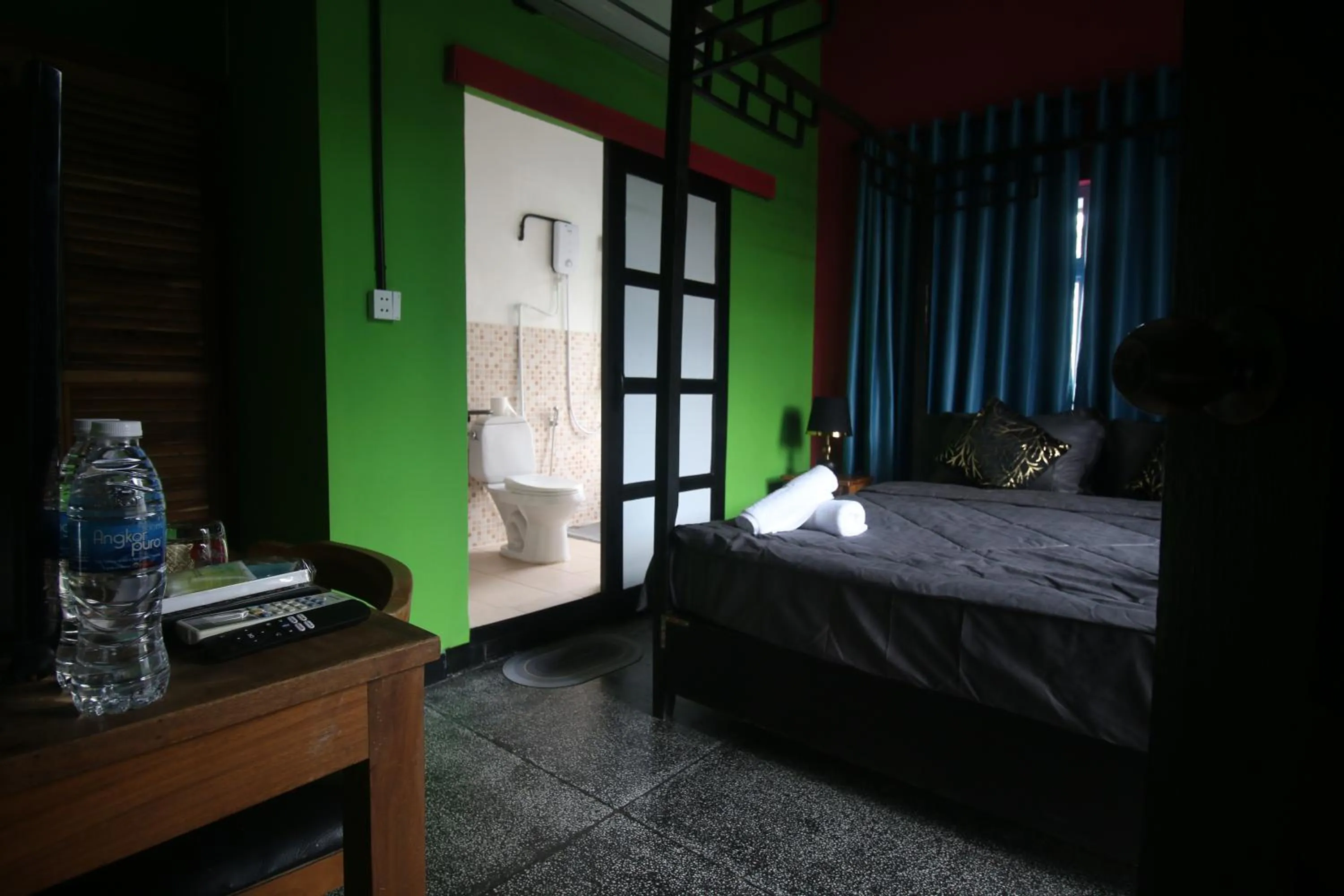 Bedroom, Bed in Bat Chum Villa