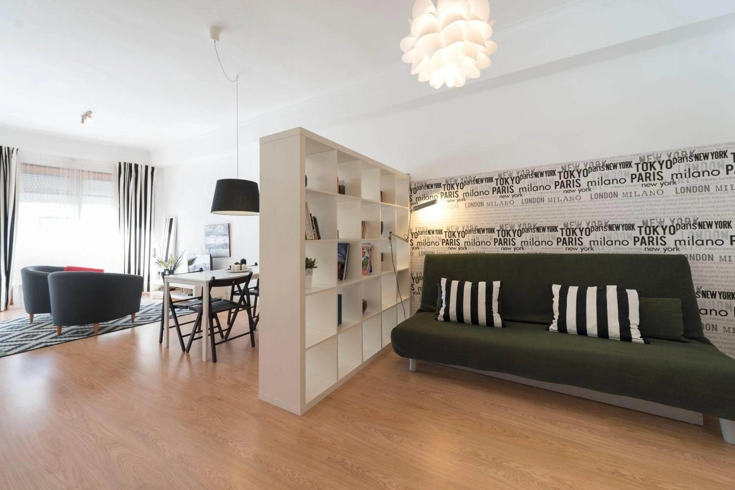 Communal lounge/ TV room in BmyGuest - Santa Catarina's Loft