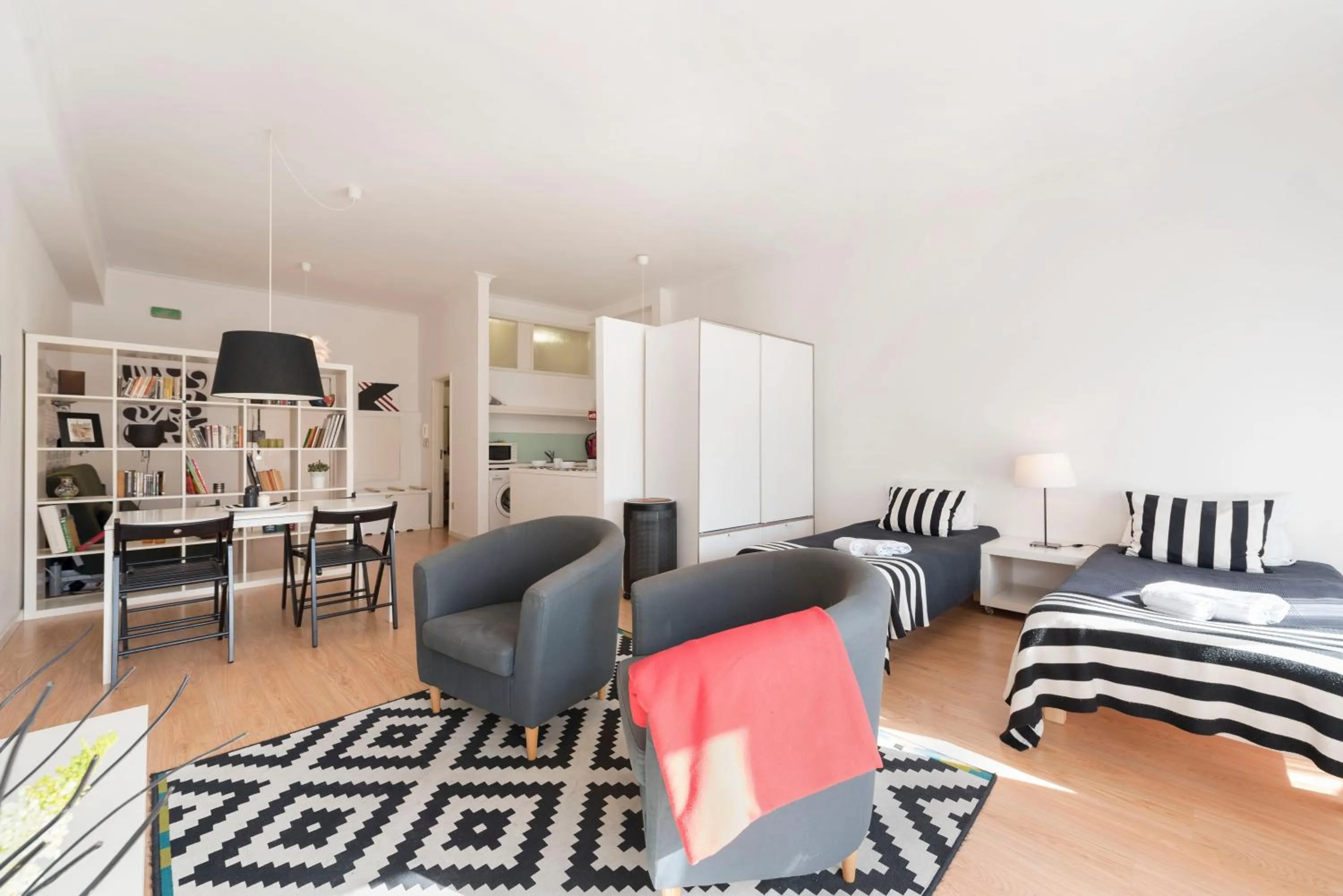 Communal lounge/ TV room in BmyGuest - Santa Catarina's Loft