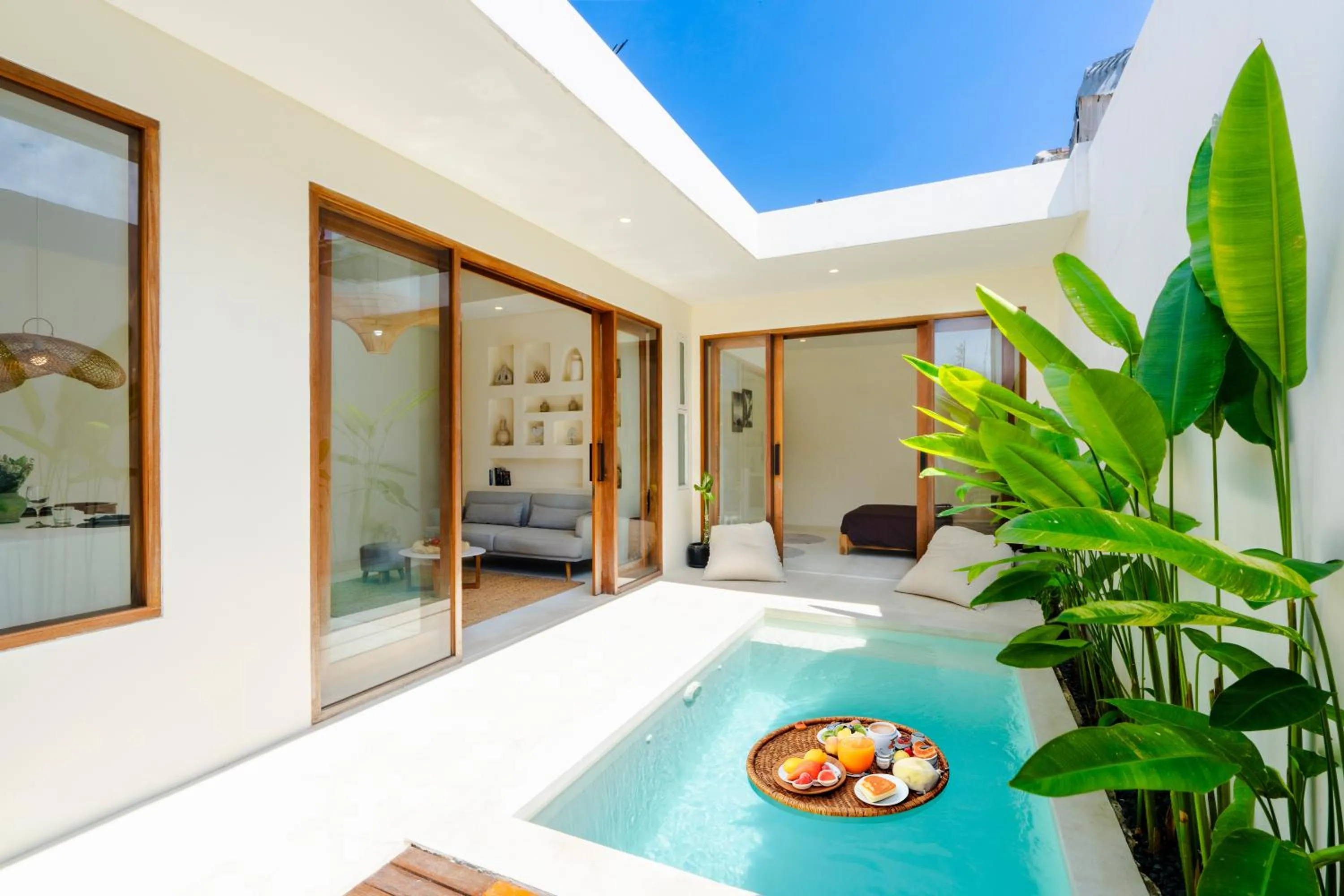 Day in Villa Joba by Pertama Management