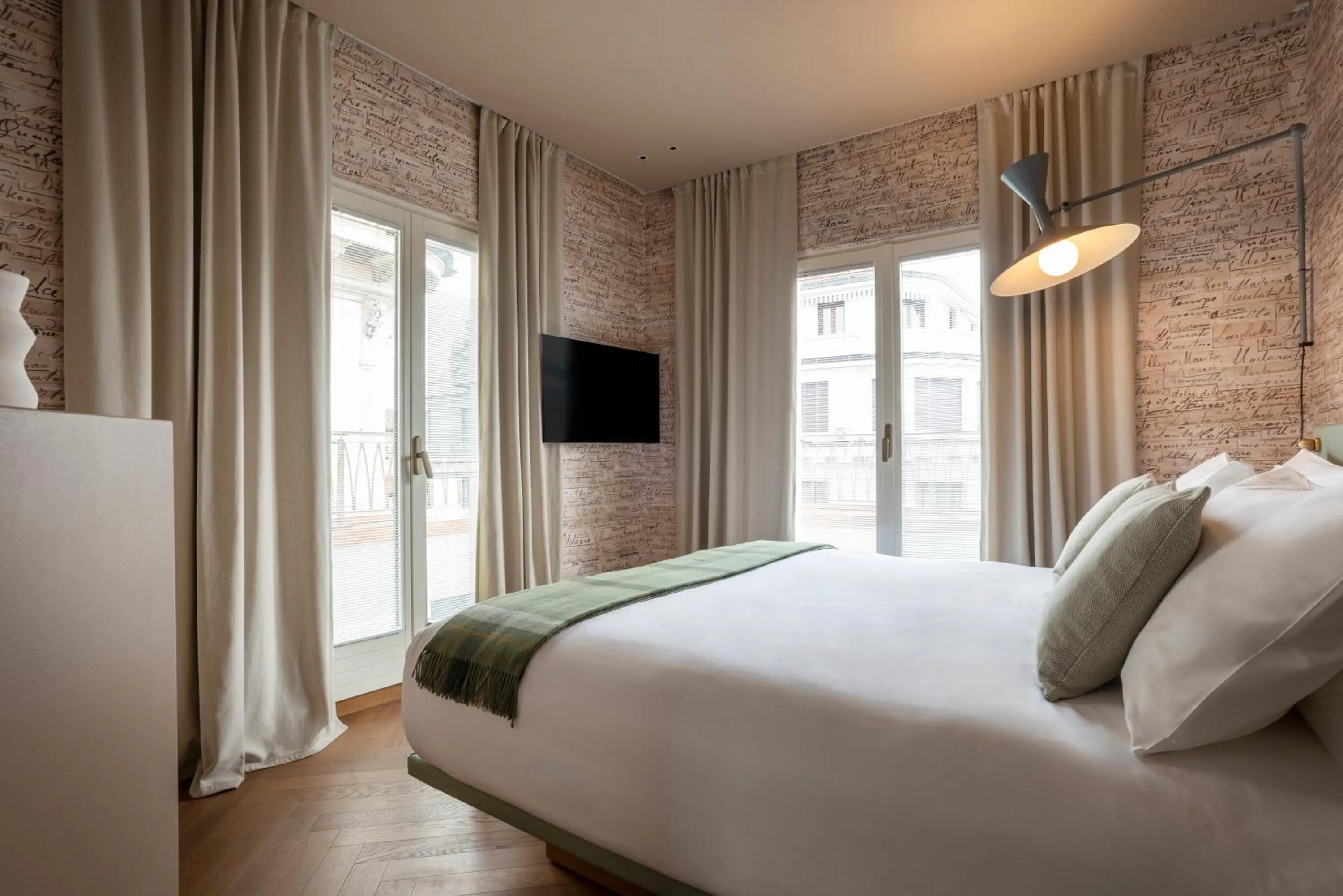 Bedroom, Bed in DOMYA - Manzoni 25