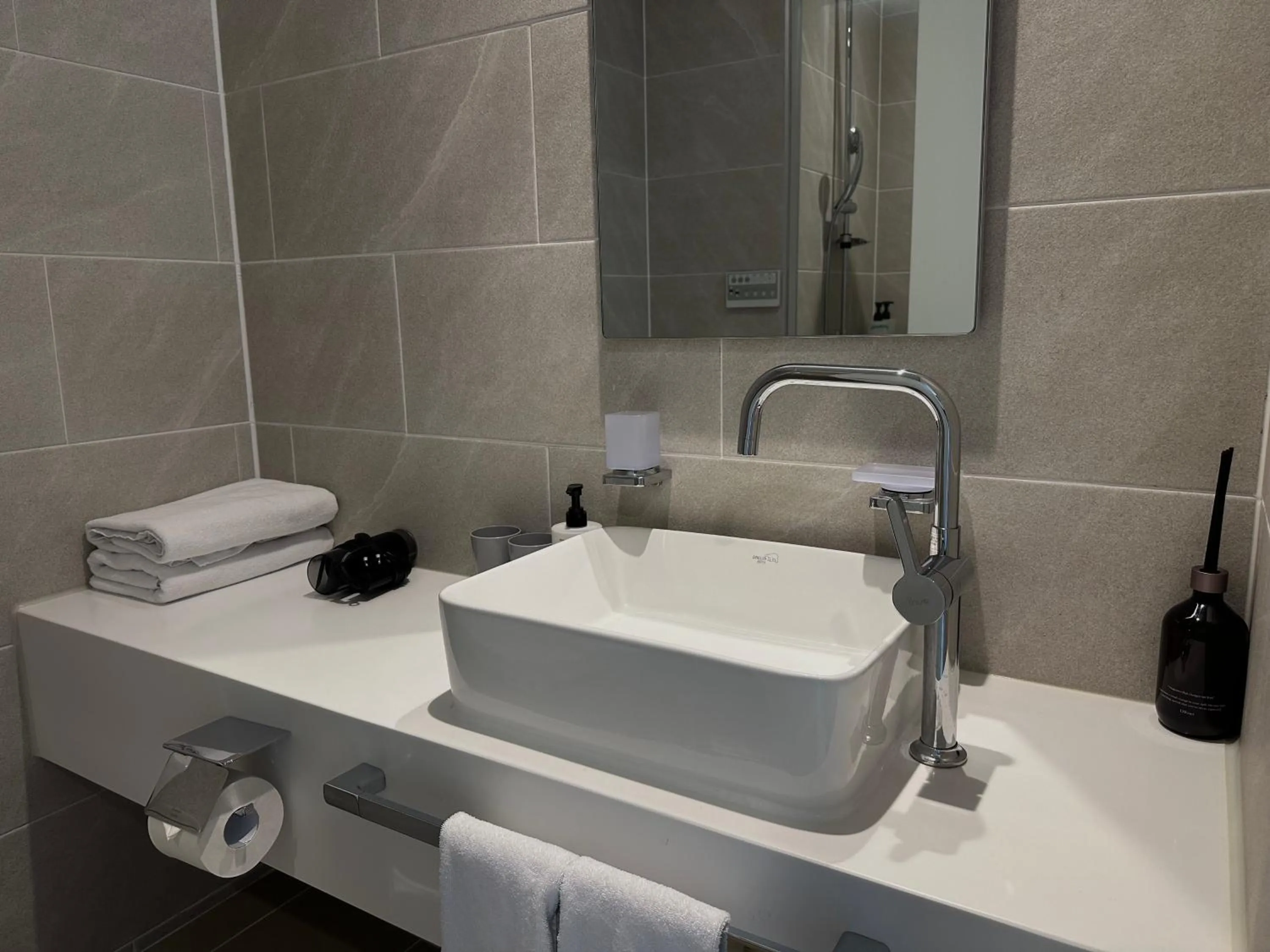 Le Bleu Naksan by Orot