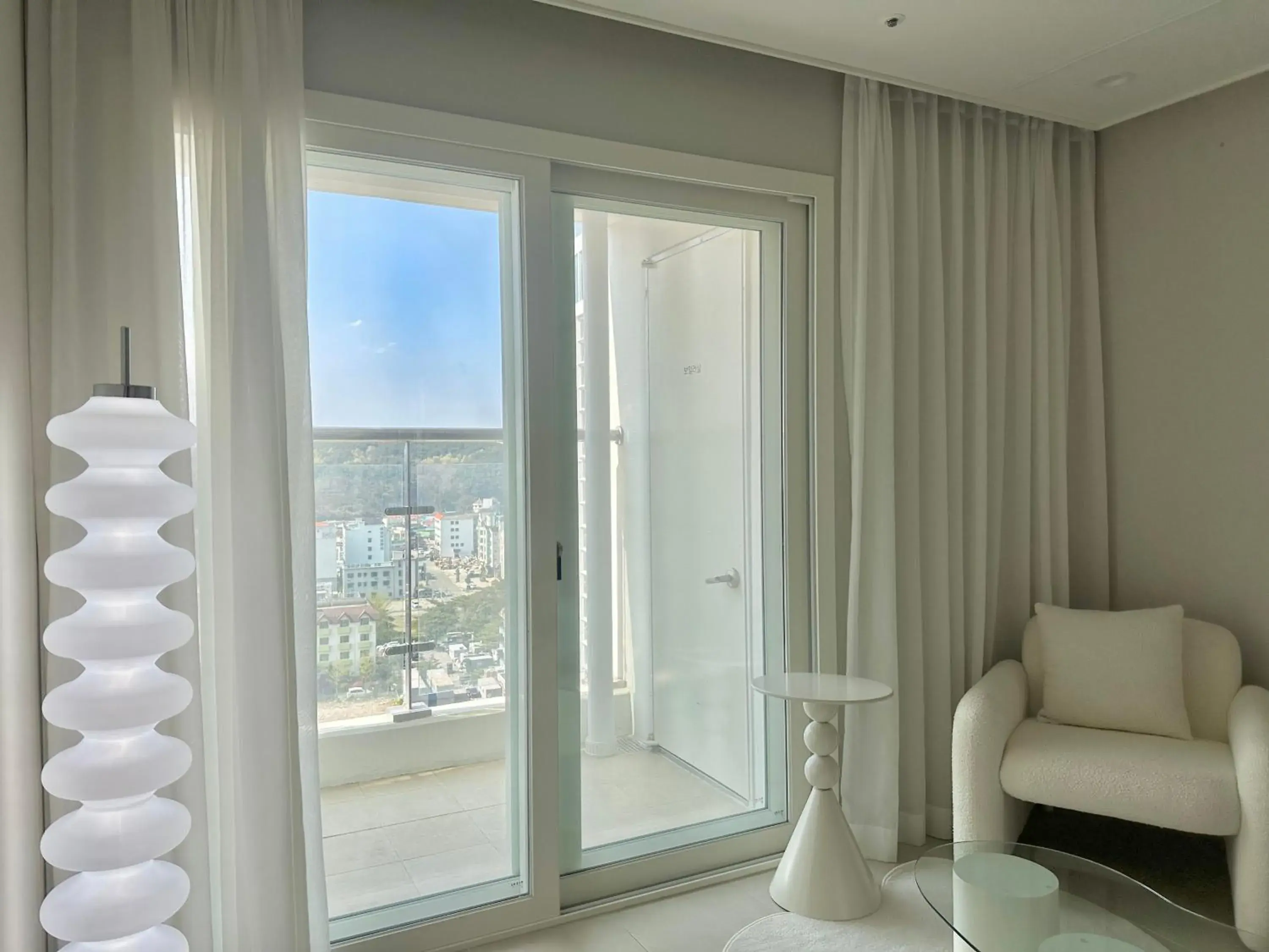 Large Twin Room in Le Bleu Naksan by Orot Large Twin Room in Le Bleu Naksan by Orot