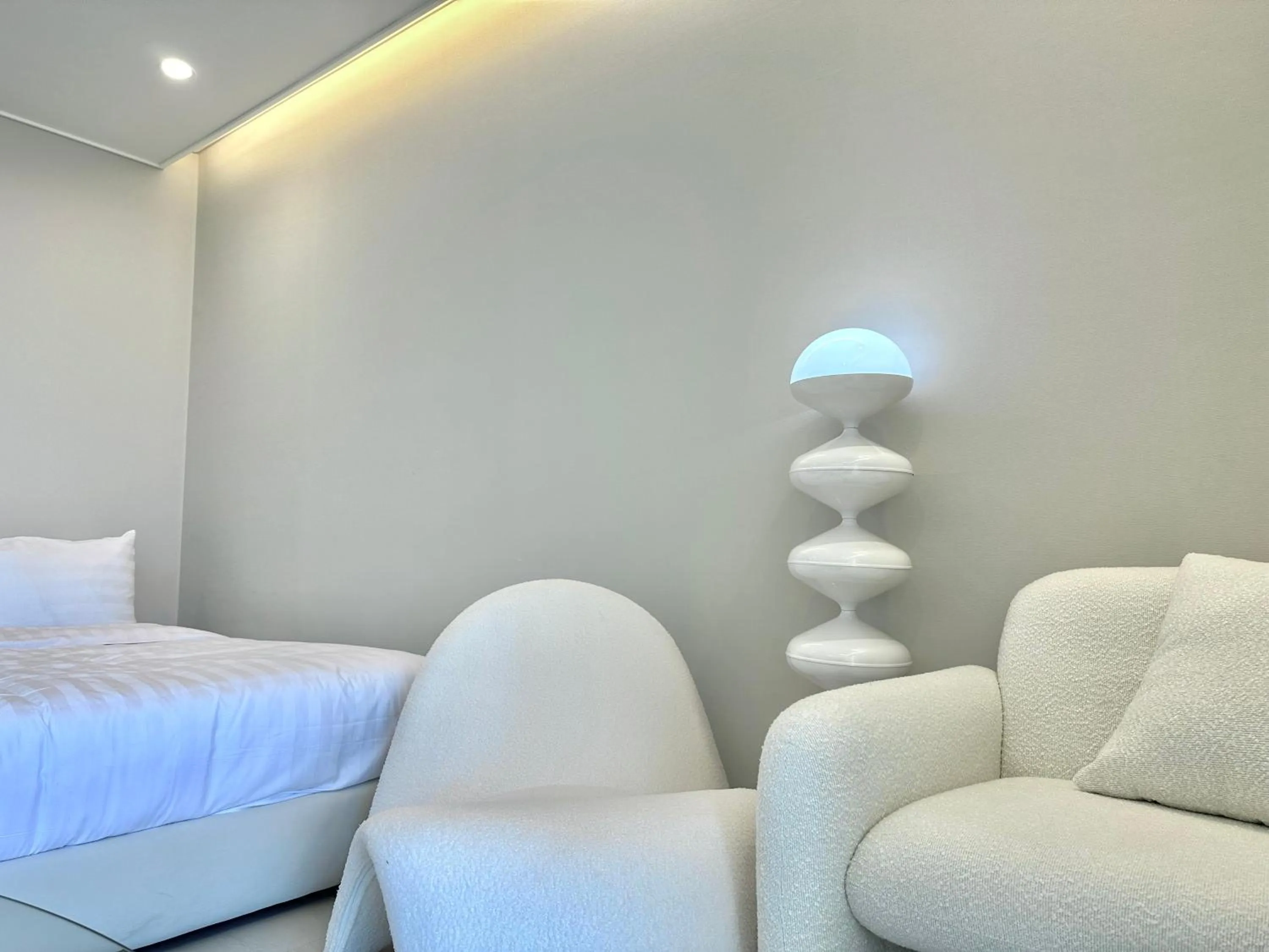 Bed in Le Bleu Naksan by Orot