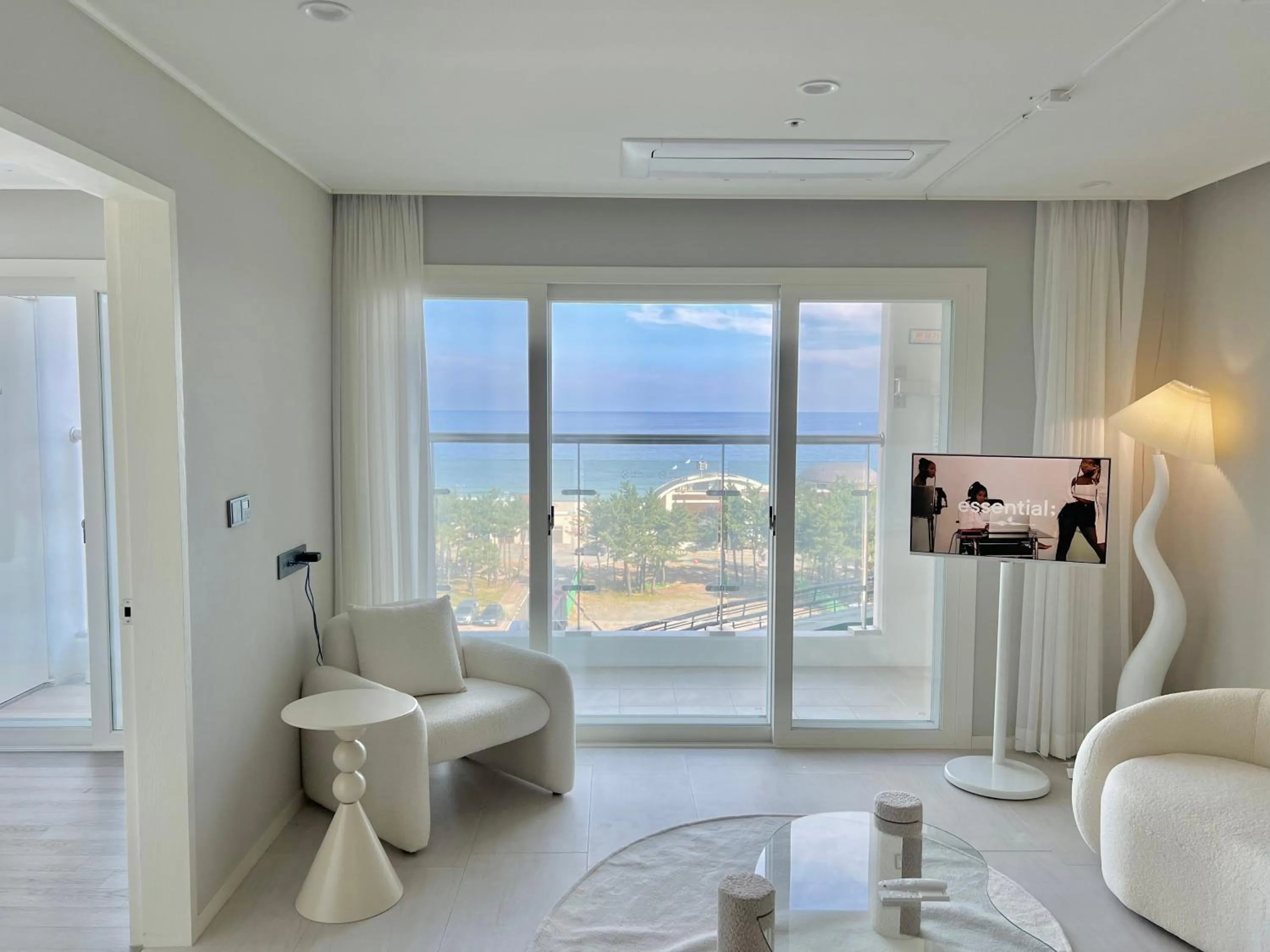 Le Bleu Naksan by Orot