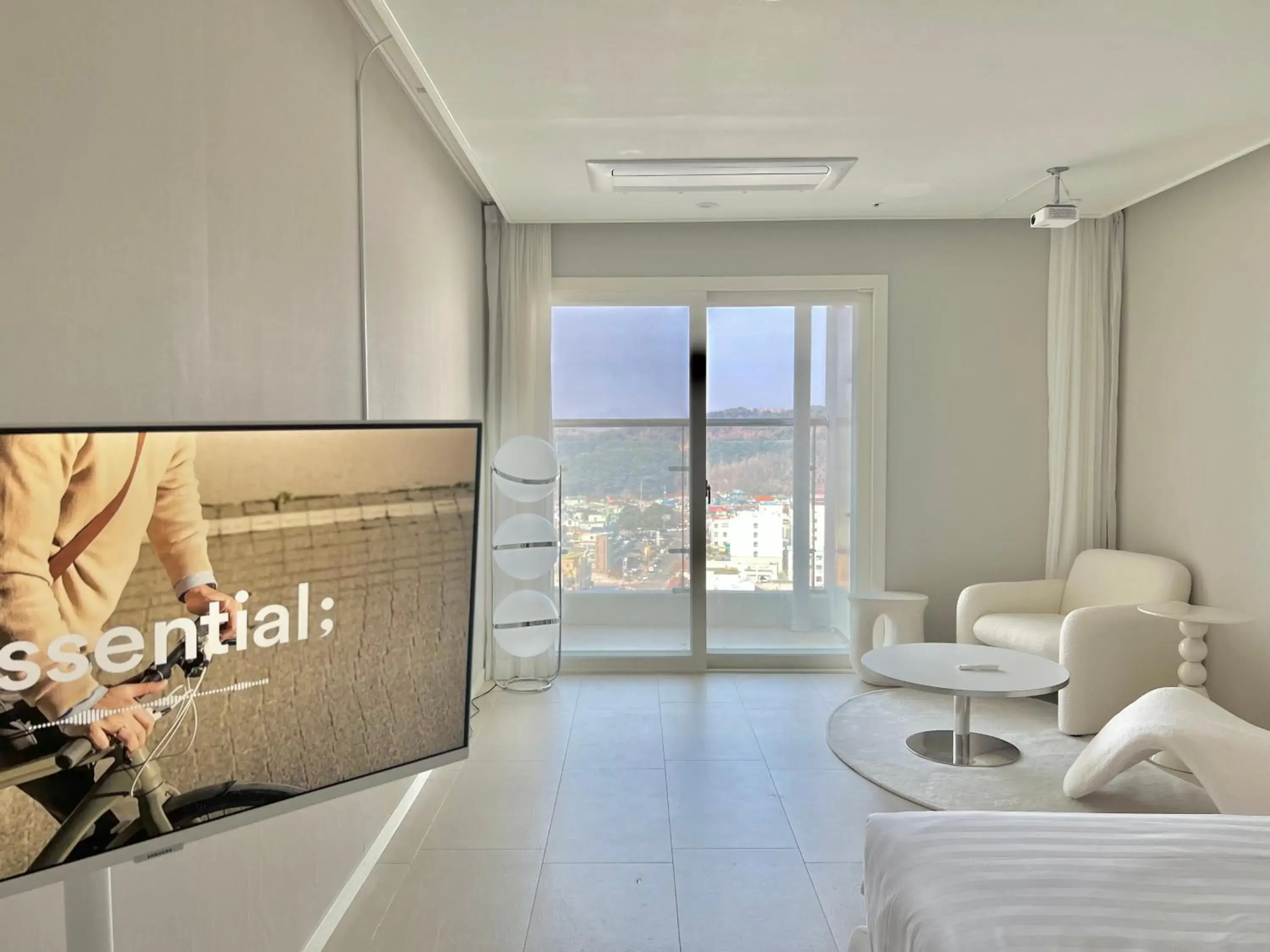 Large Double Room in Le Bleu Naksan by Orot Large Double Room in Le Bleu Naksan by Orot