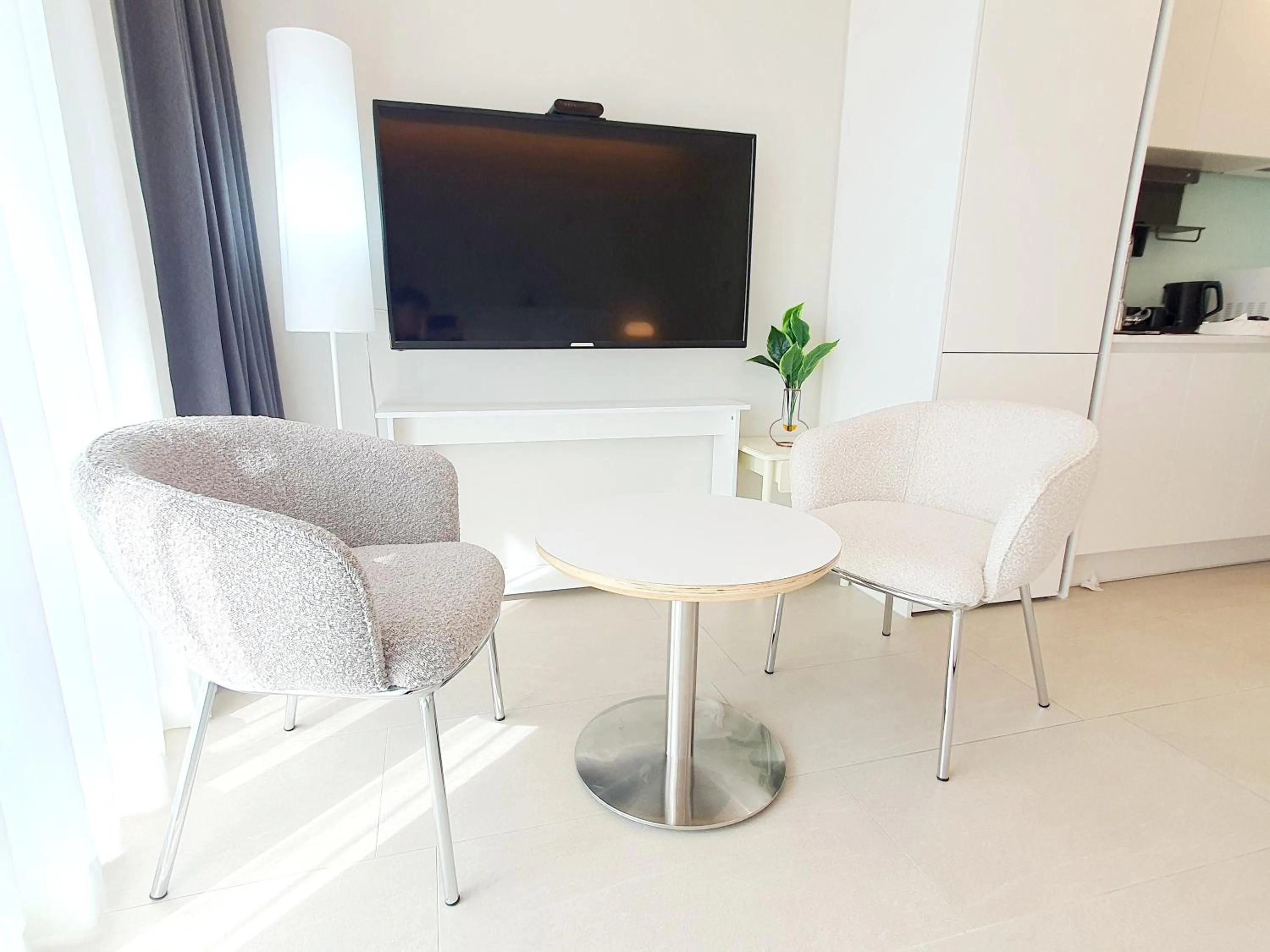 Le Bleu Naksan by Orot