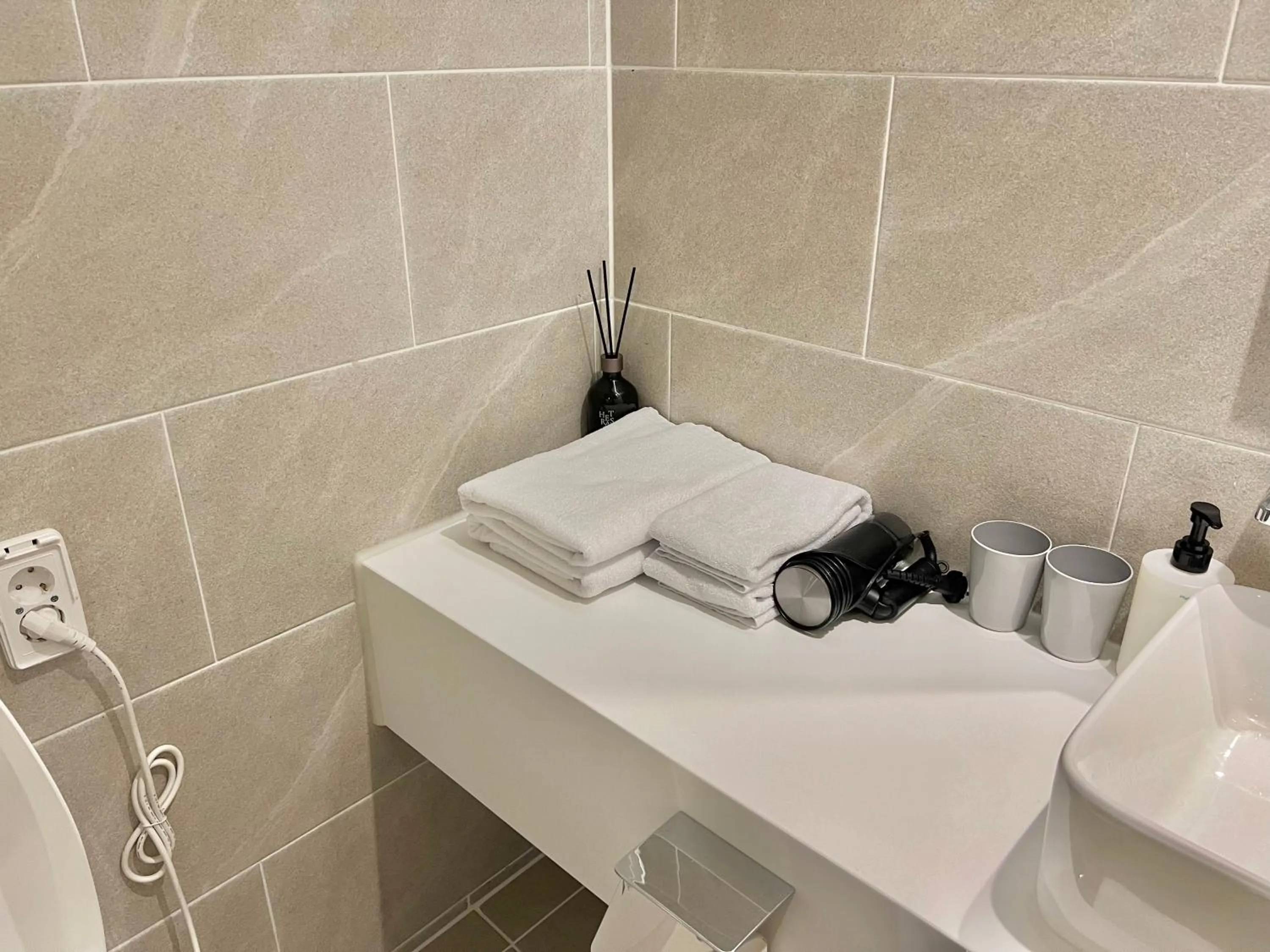 Le Bleu Naksan by Orot