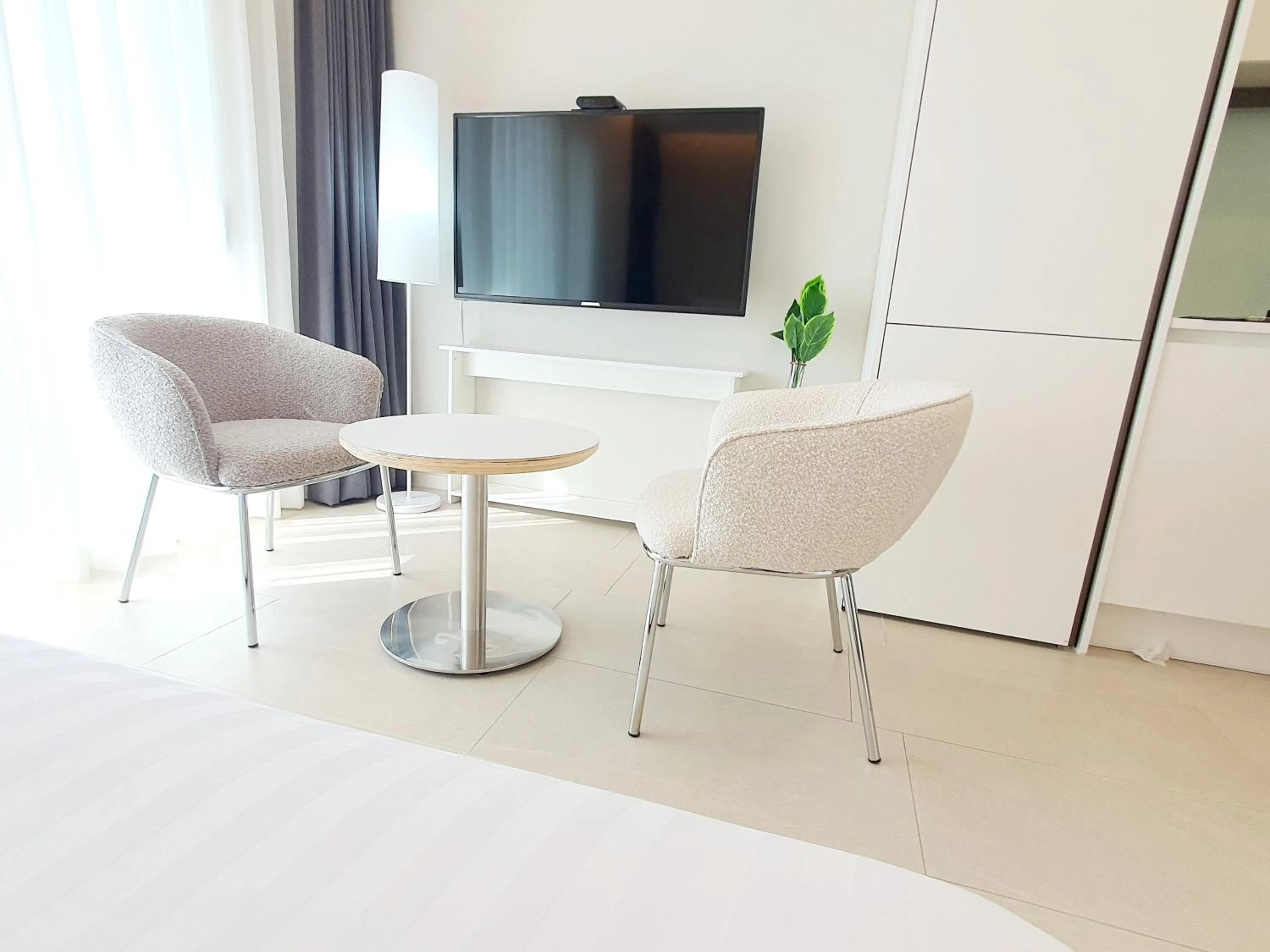 Bed in Le Bleu Naksan by Orot