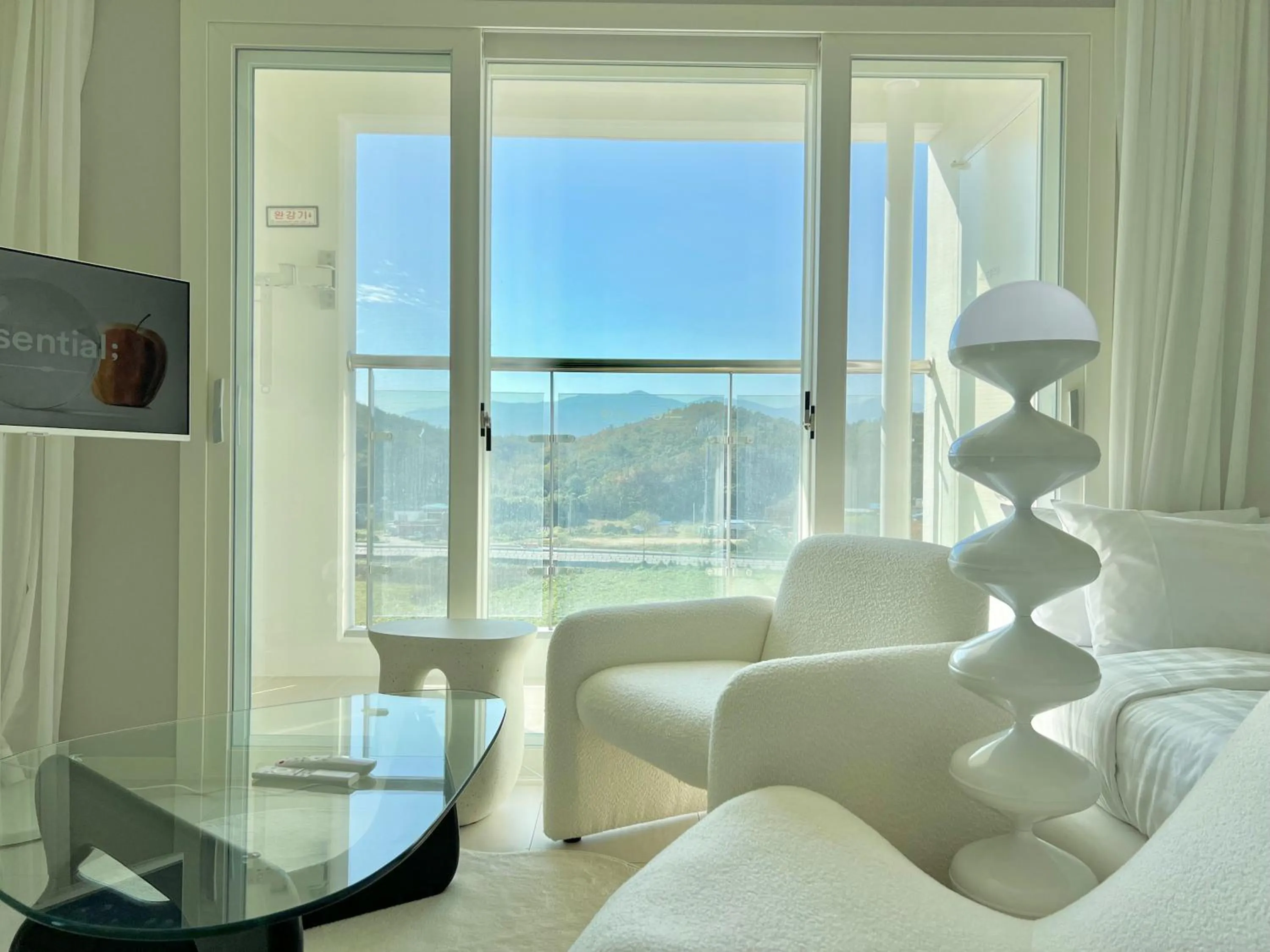 Le Bleu Naksan by Orot