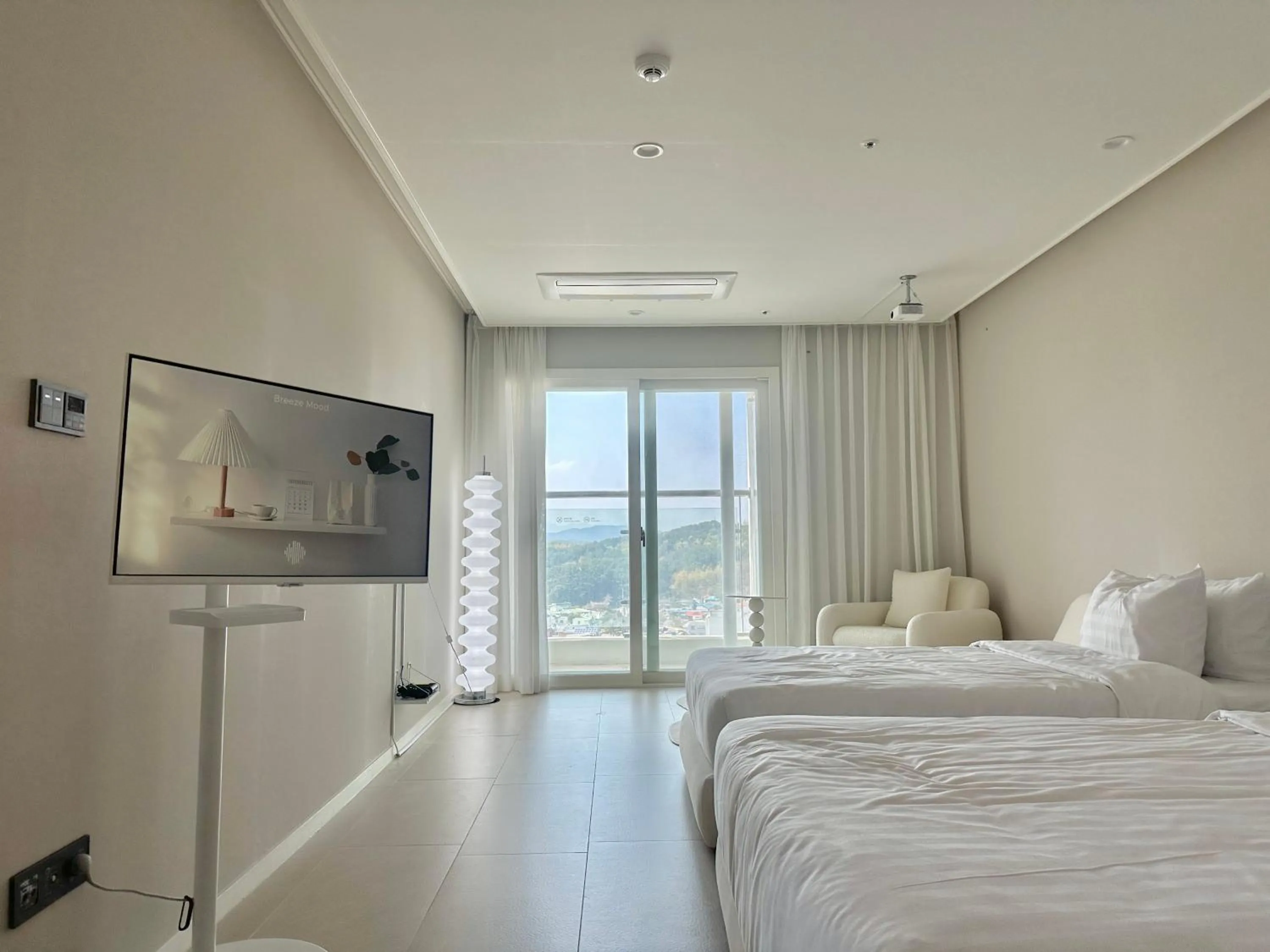 Le Bleu Naksan by Orot