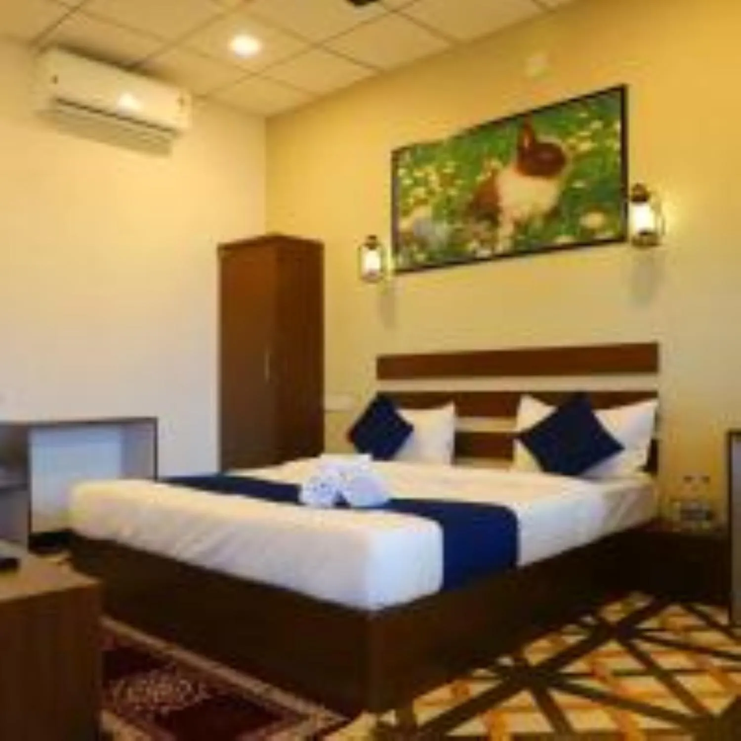Bed in VITS Select Diamond Resort Sasan Gir