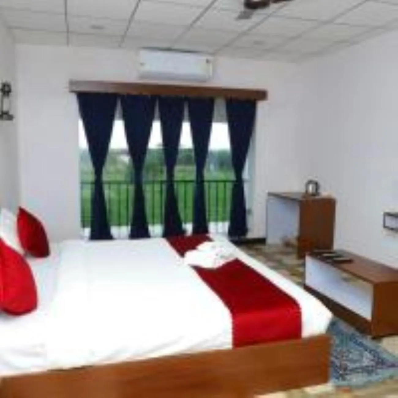 Bed in VITS Select Diamond Resort Sasan Gir