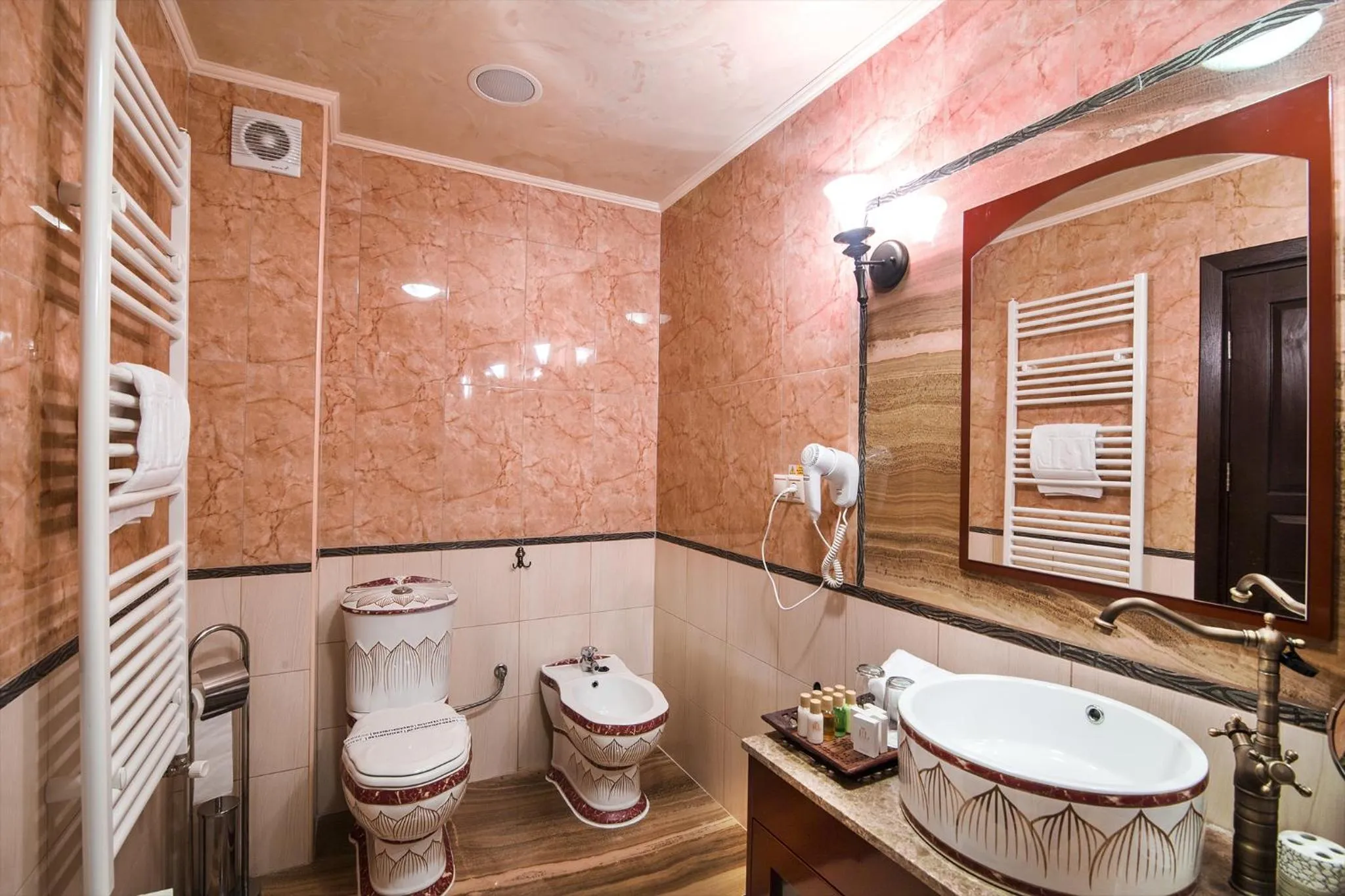 Bathroom in Rubezahl-Marienbad Luxury Historical Castle Hotel & Golf-Castle Hotel Collection