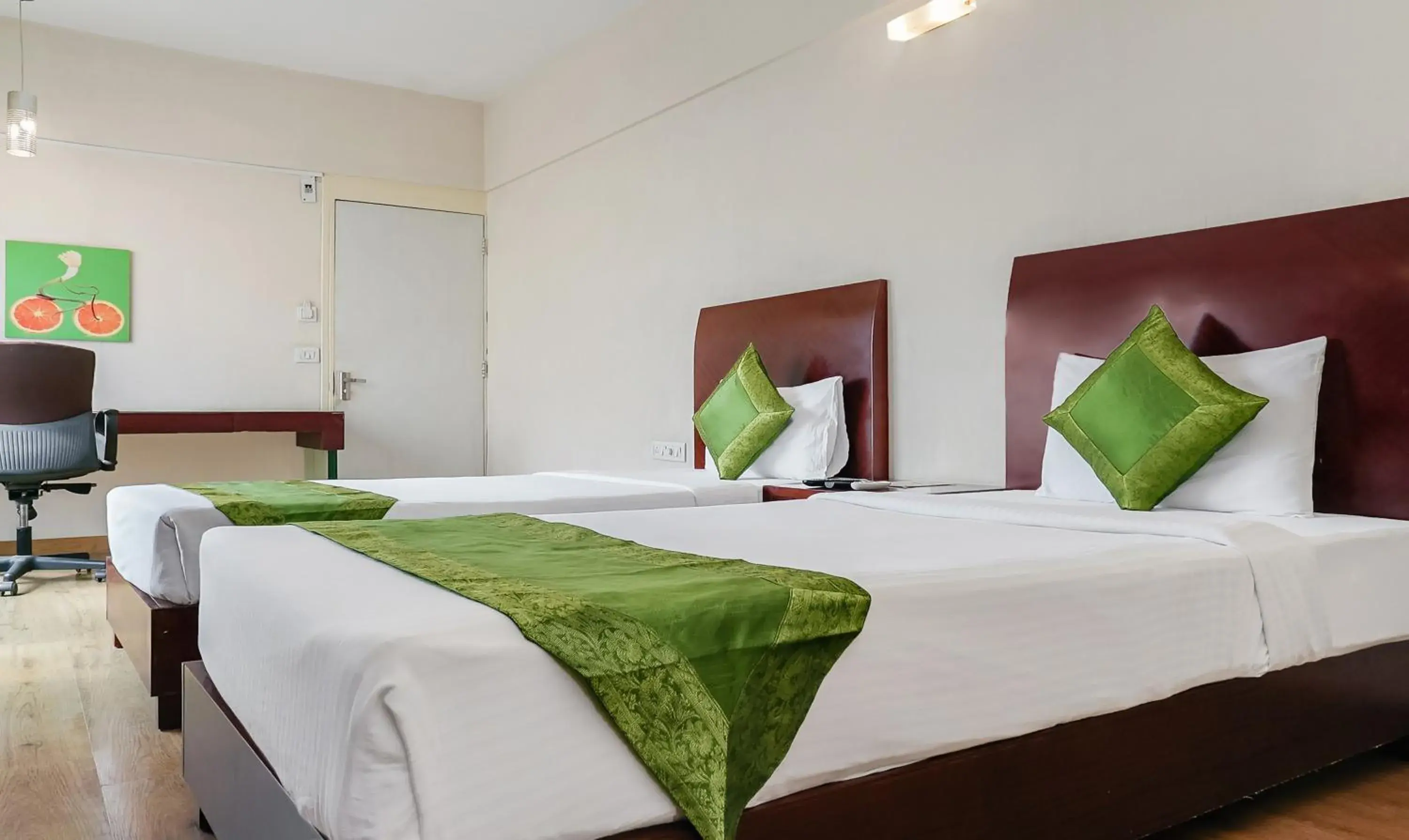 Bedroom, Bed in Treebo Brooks Manor Bedroom, Bed in Treebo Brooks Manor