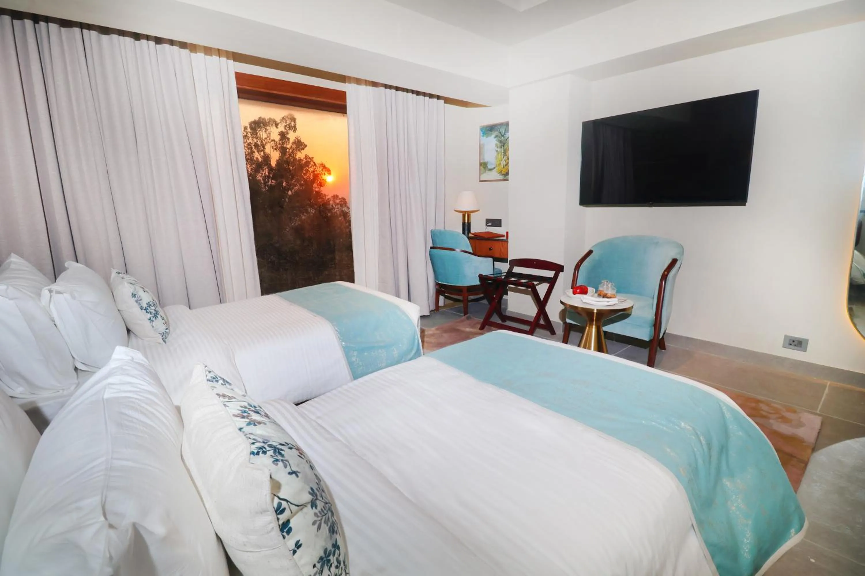 Superior Twin Room in Auradoon, Dehradun - By Leisure Hotels