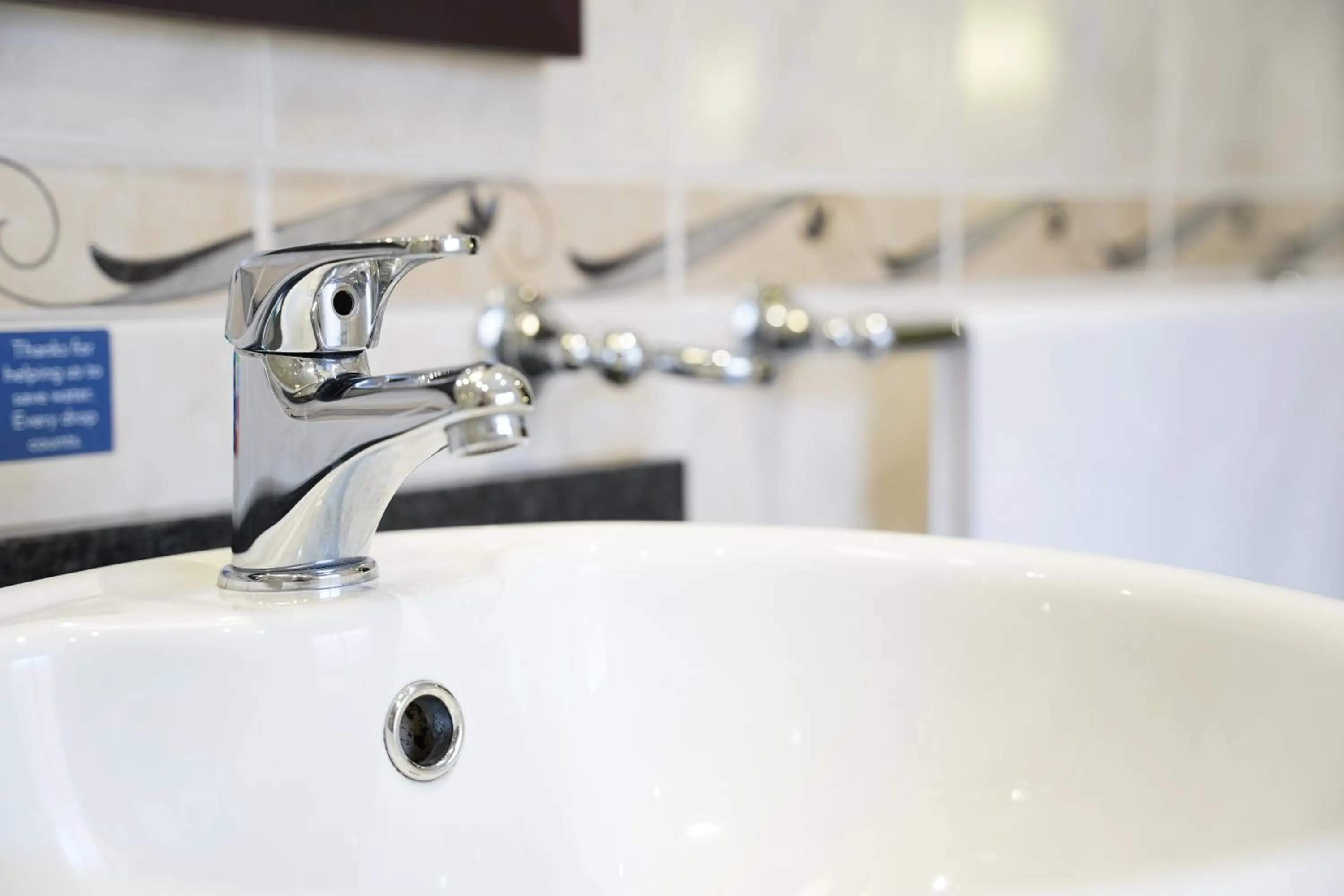 Bathroom in Cumberland Hotel Worcester