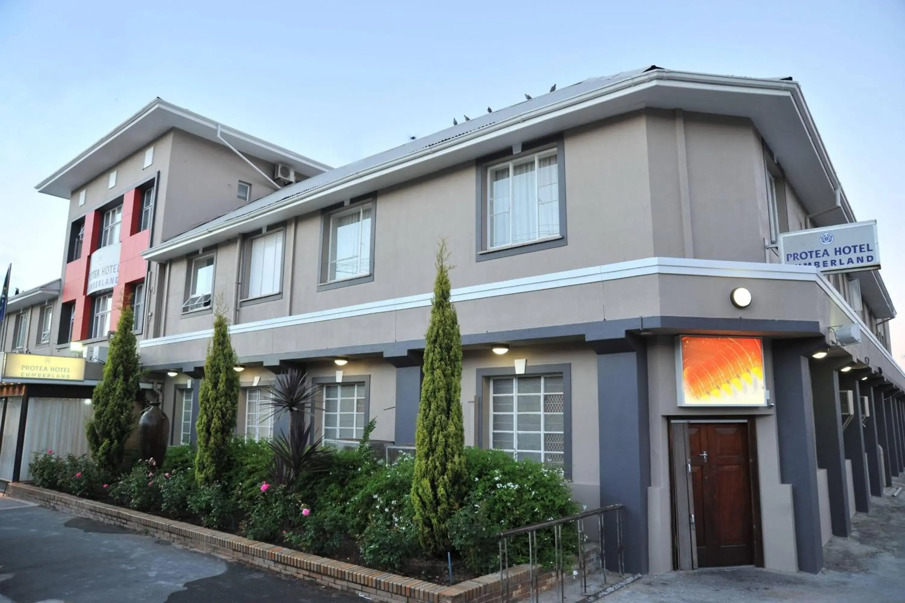 Property building in Cumberland Hotel Worcester Property building in Cumberland Hotel Worcester