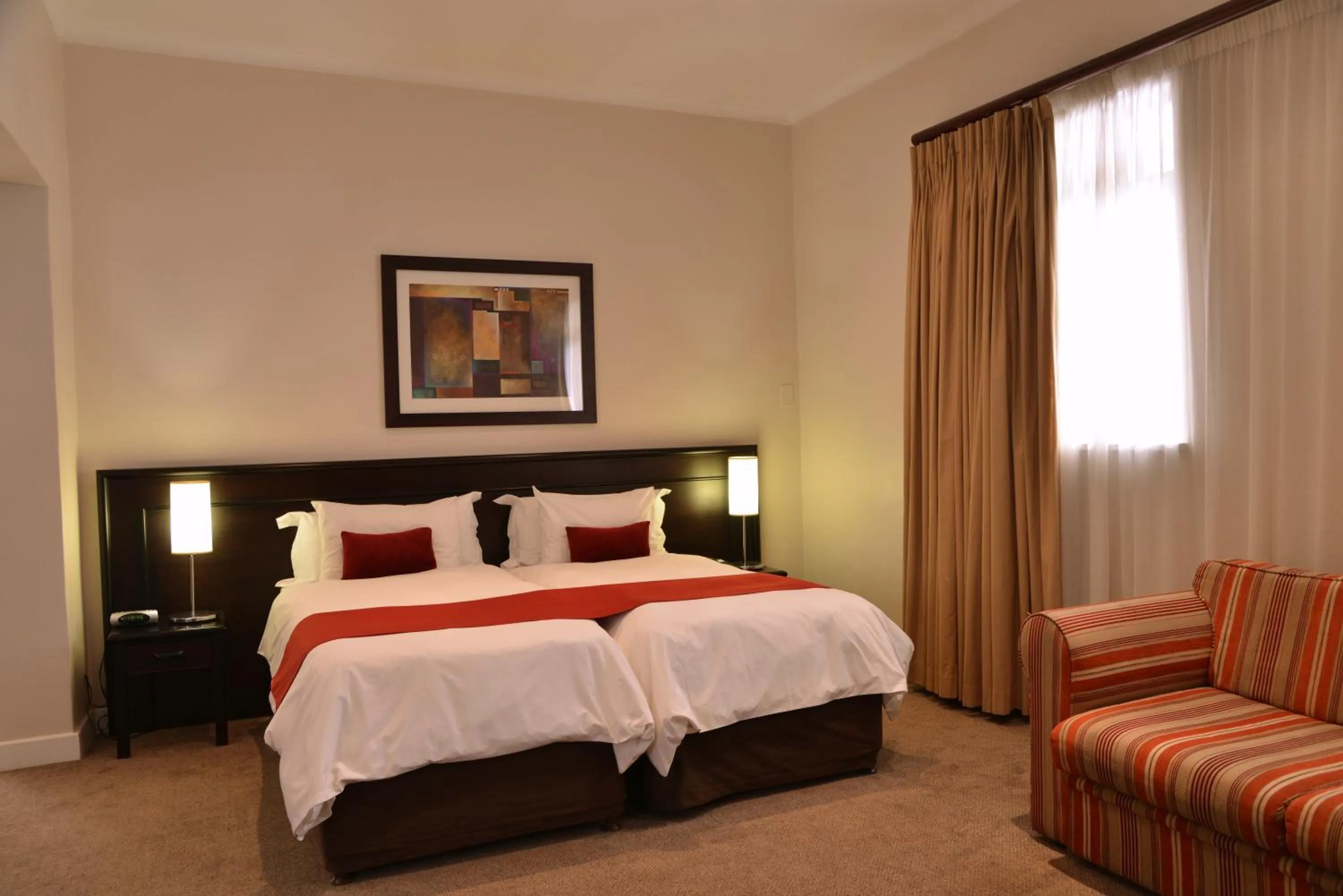 Bed in Cumberland Hotel Worcester