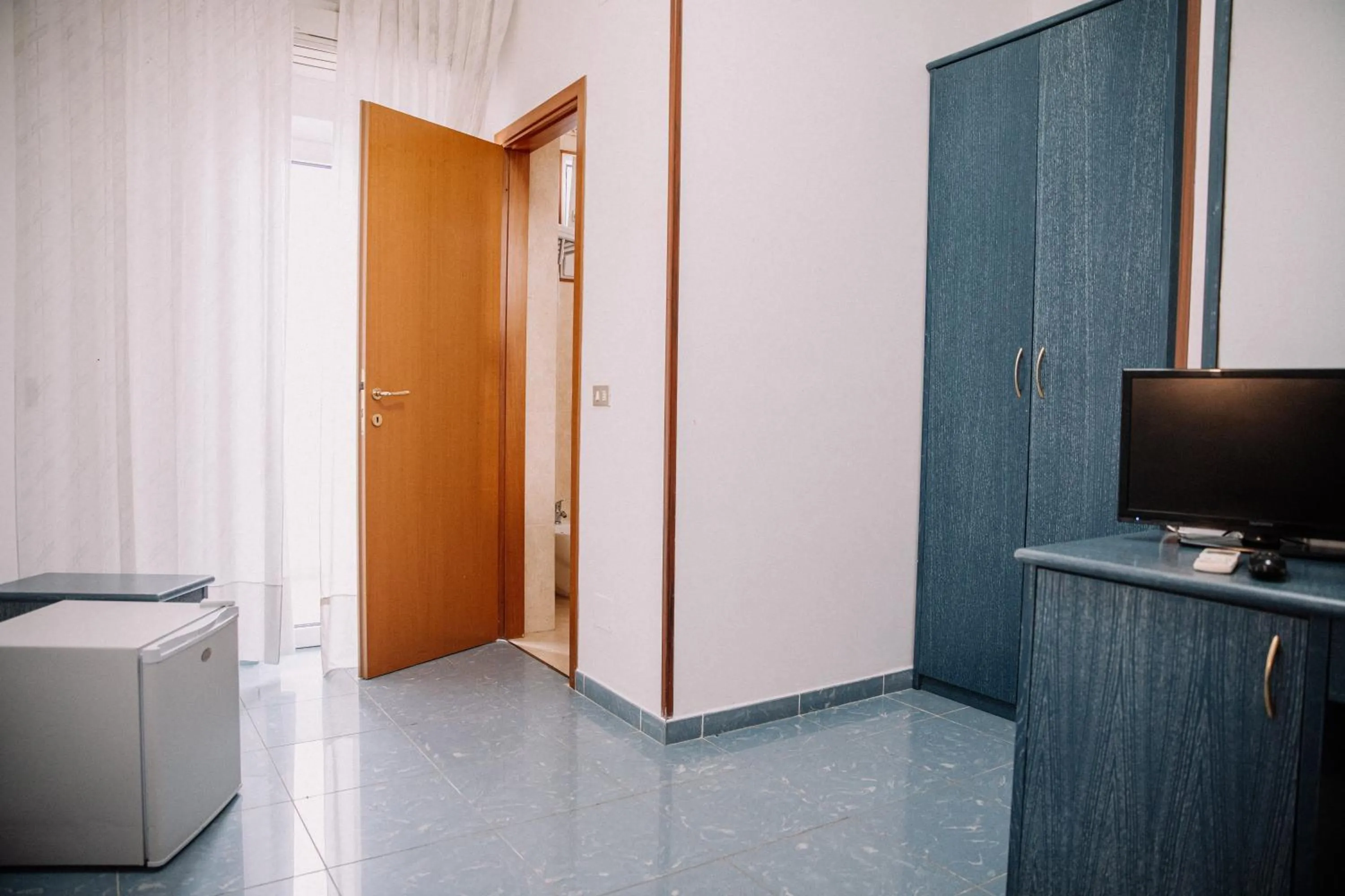 wardrobe in Magnolia Hotel Vieste