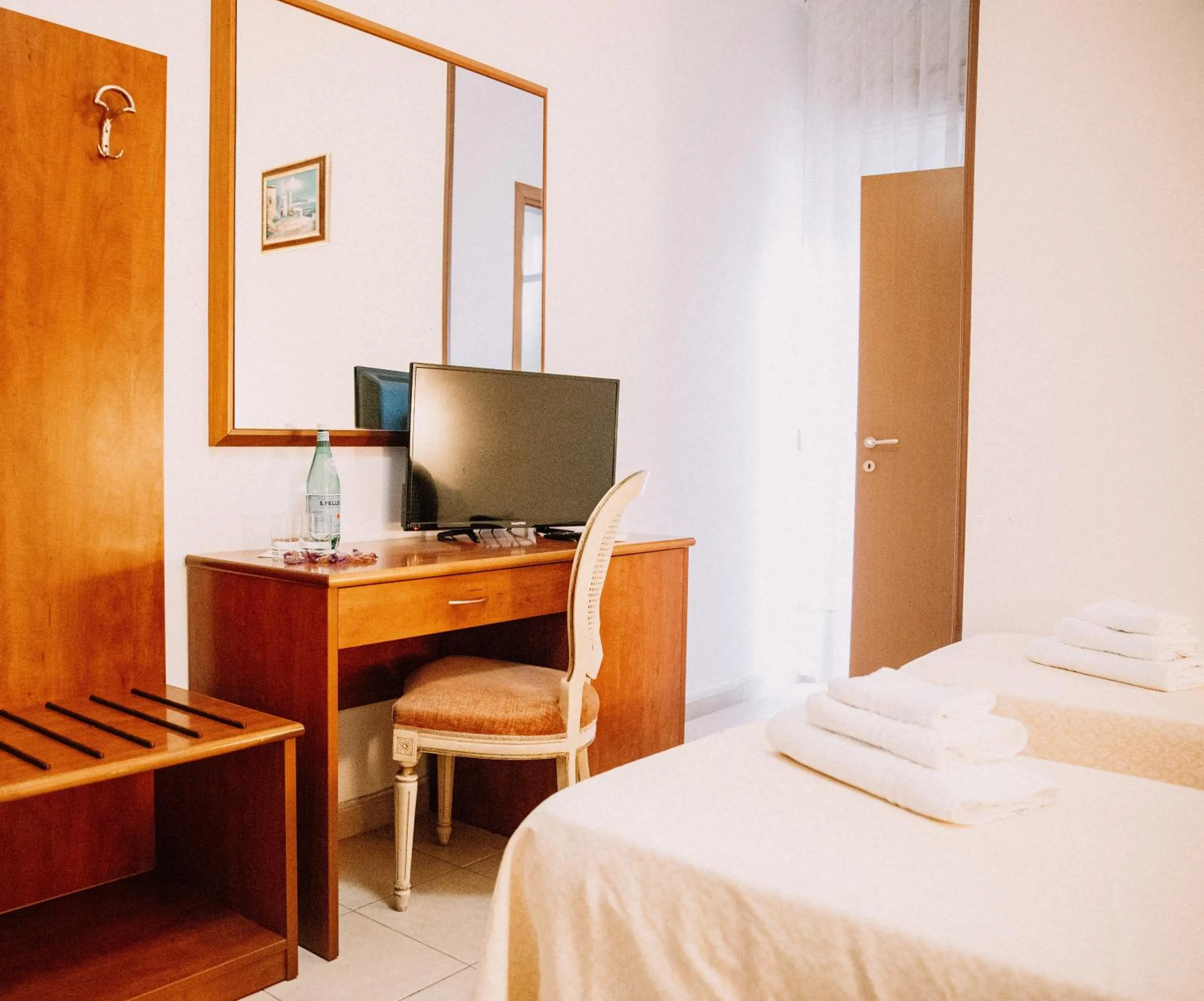 Bedroom, Bed in Magnolia Hotel Vieste