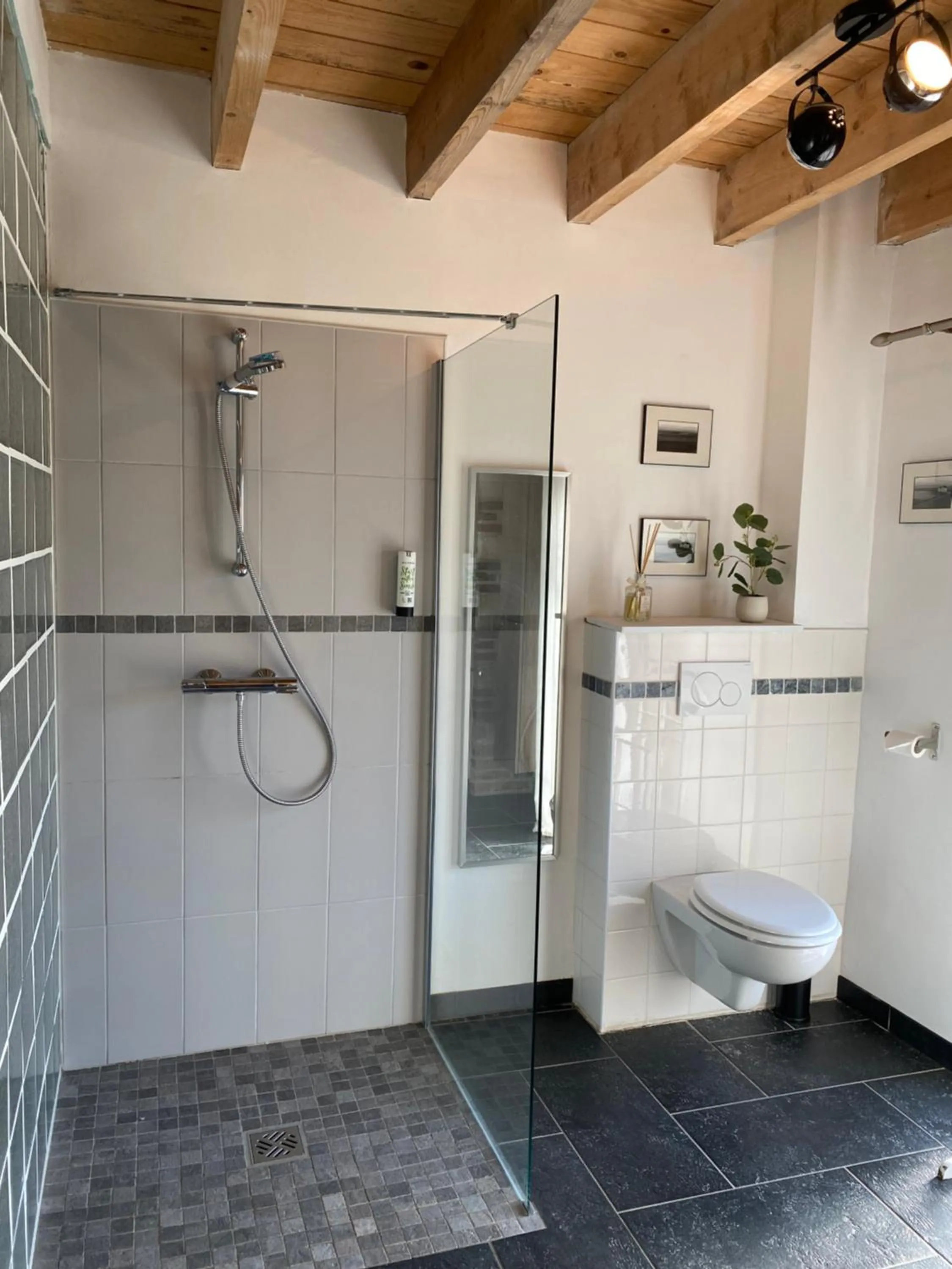 Bathroom in La Ferme des Templiers de Fléchinelle