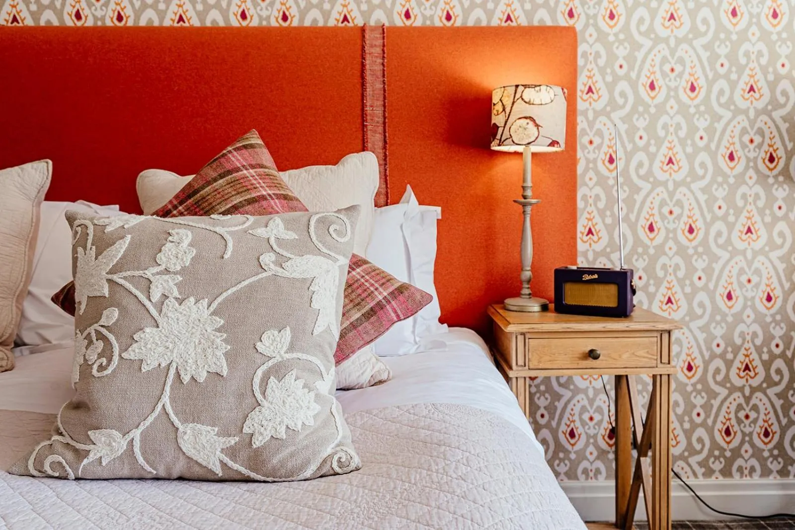 Bed in The Pheasant Hotel