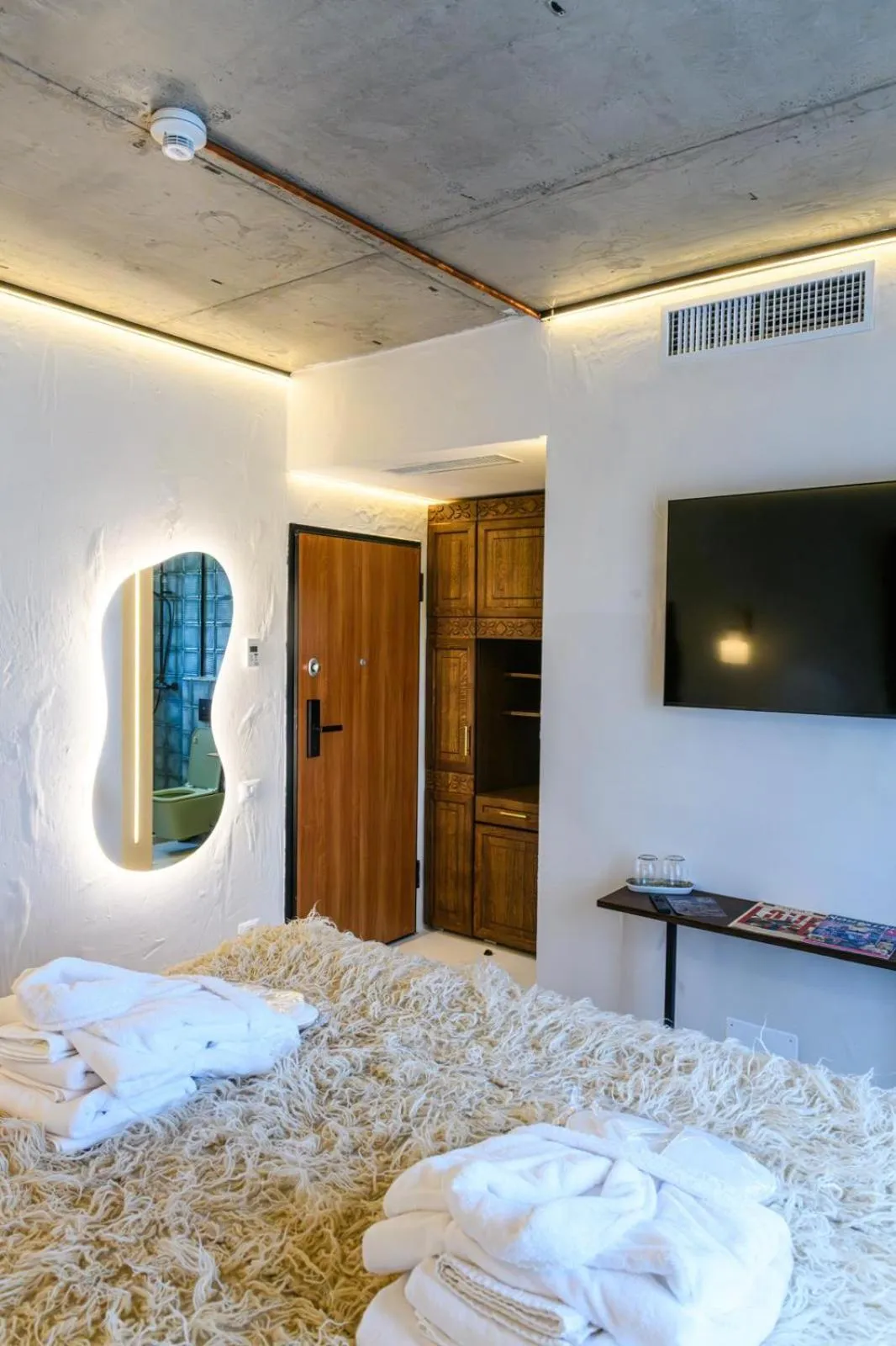 Bed in Nishani Boutique