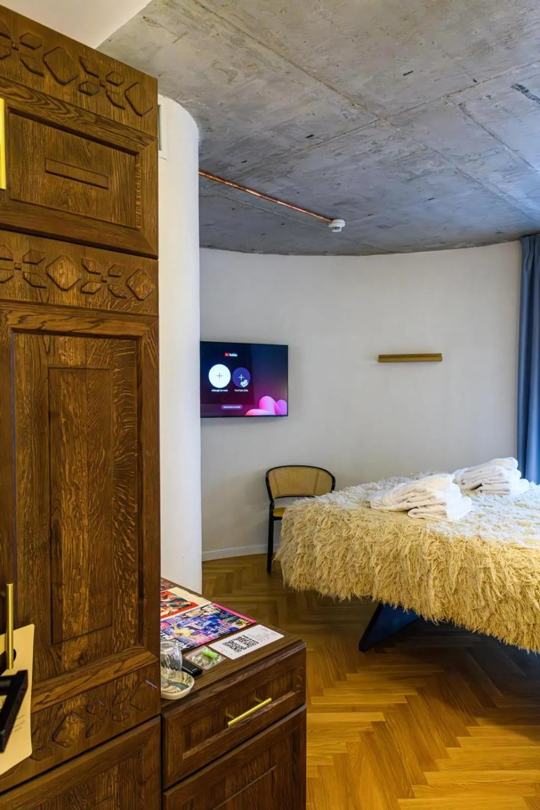 Bed in Nishani Boutique